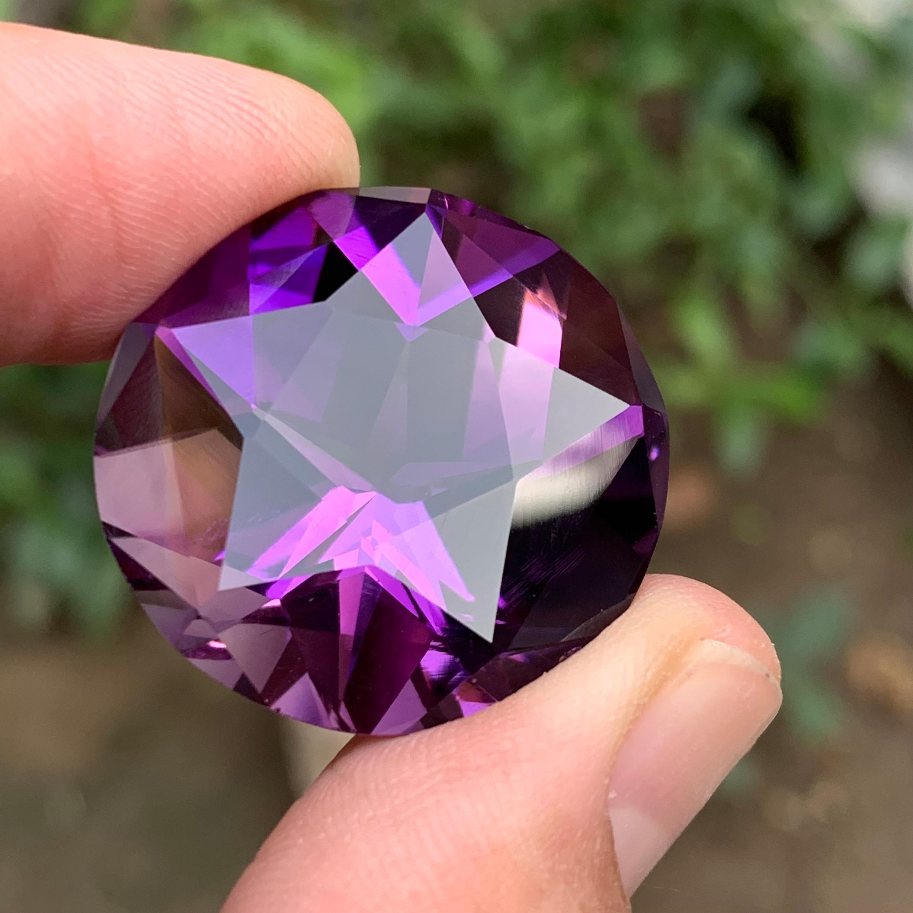 Contemporary Rich Purple Natural Amethyst Necklace Pendant Loose Gemstone 71.75 Ct Round Star For Sale