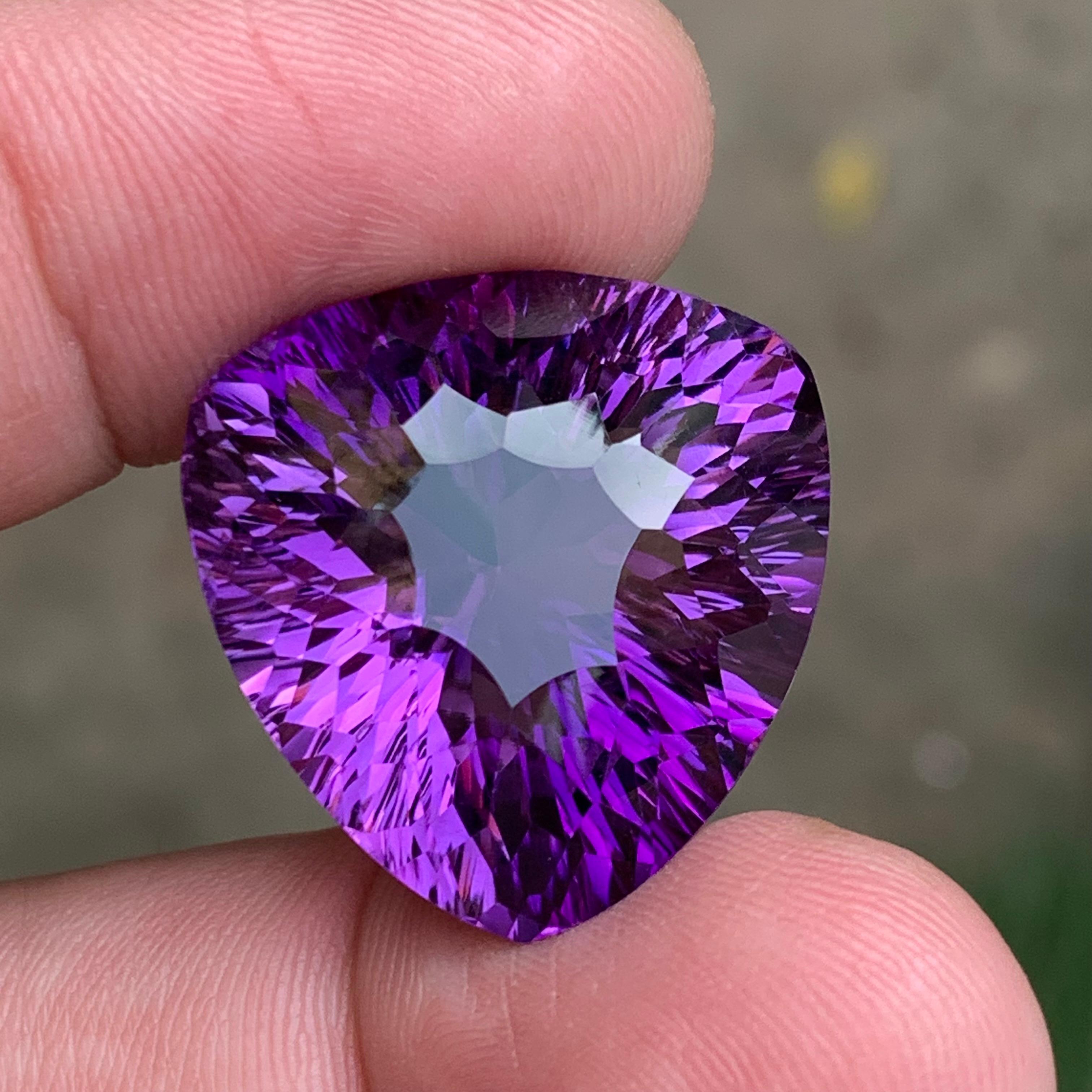 Rich Purple Natural Amethyst Pendant Necklace Loose Gemstone 47.85Ct Trillion Ct 4