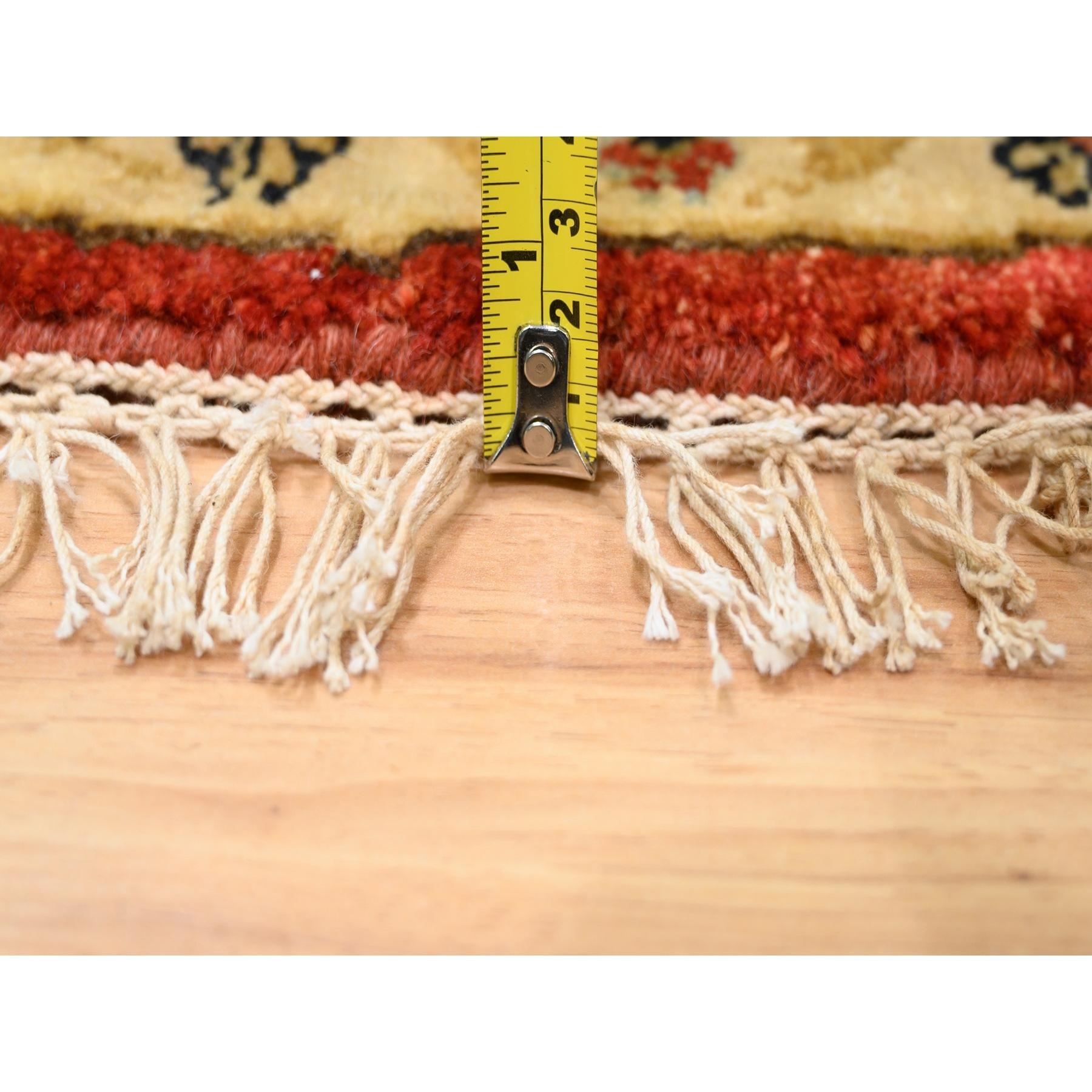 Rich Red Karajeh Design Handgeknüpfter orientalischer runder Teppich aus reiner Wolle 7'9