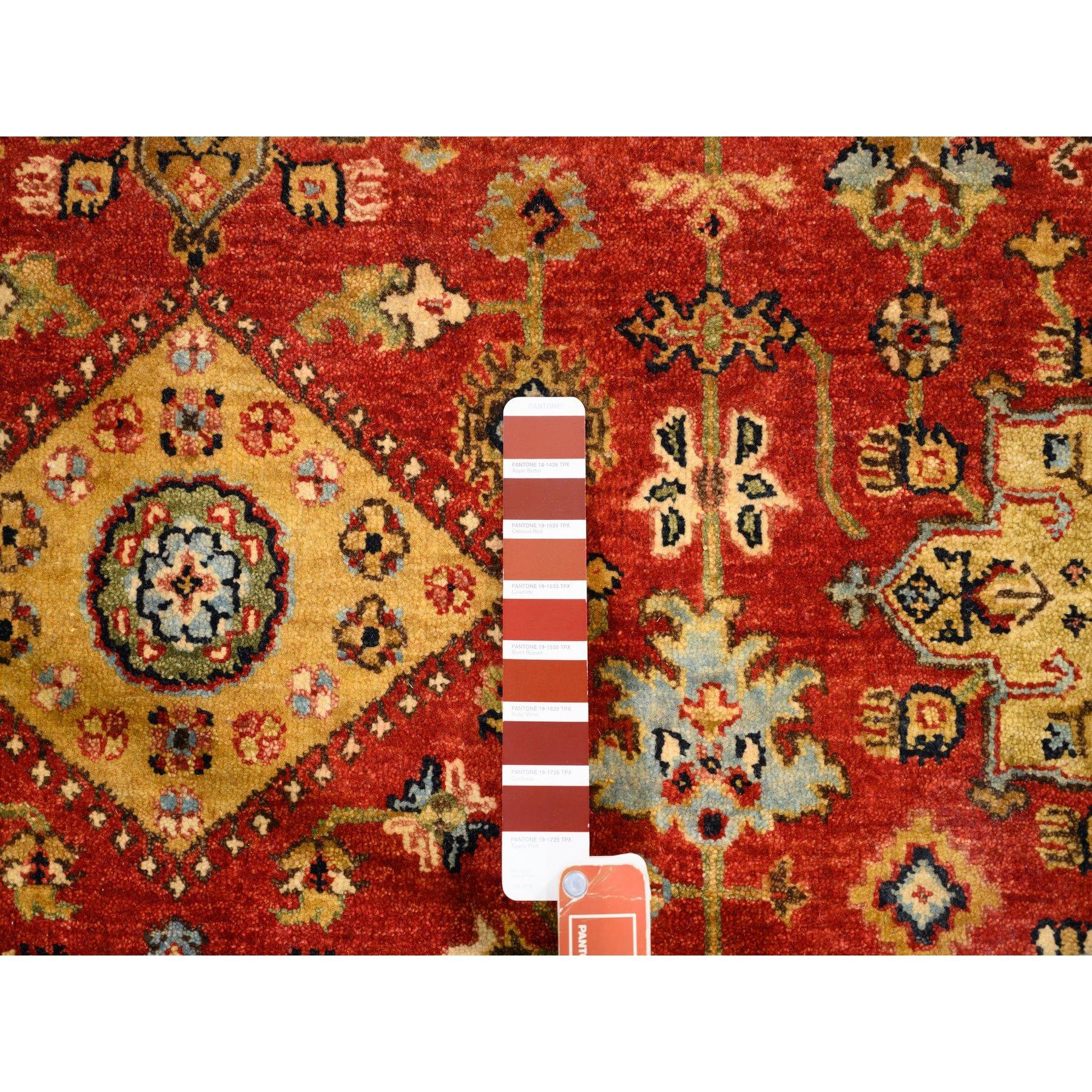 Rich Red Karajeh Design Handgeknüpfter orientalischer runder Teppich aus reiner Wolle 7'9