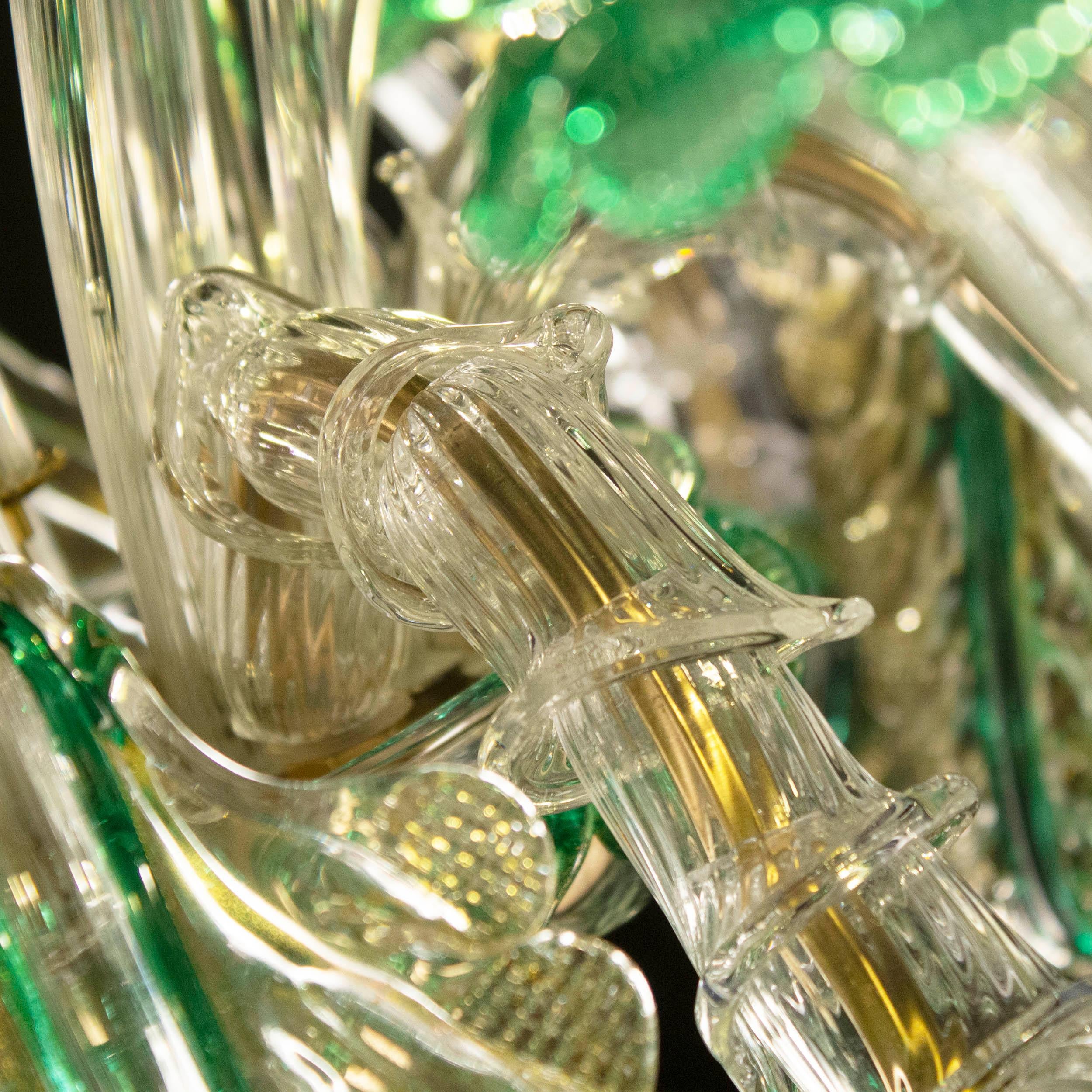 Lustre Rich Rezzonico à 6 bras en verre de Murano transparent, or-vert, par Multiforme en vente 2
