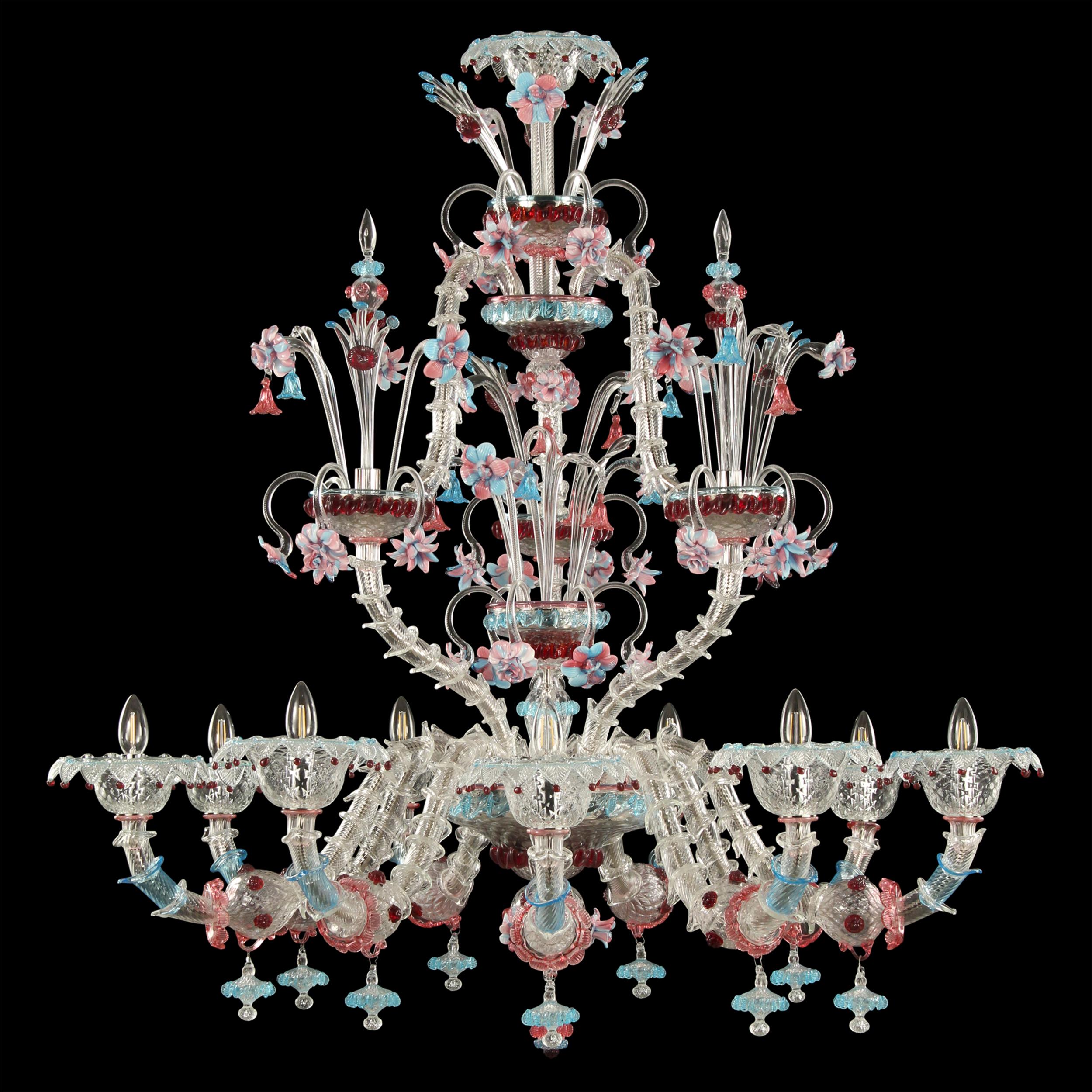 The Ca’ Rezzonico chandelier Villa Borghese, together with Villa Medici, is our collection inspired from the splendour of the noble italian families and of their dwellings. This blown glass chandelier is a large Ca’ Rezzonico model, embellished with