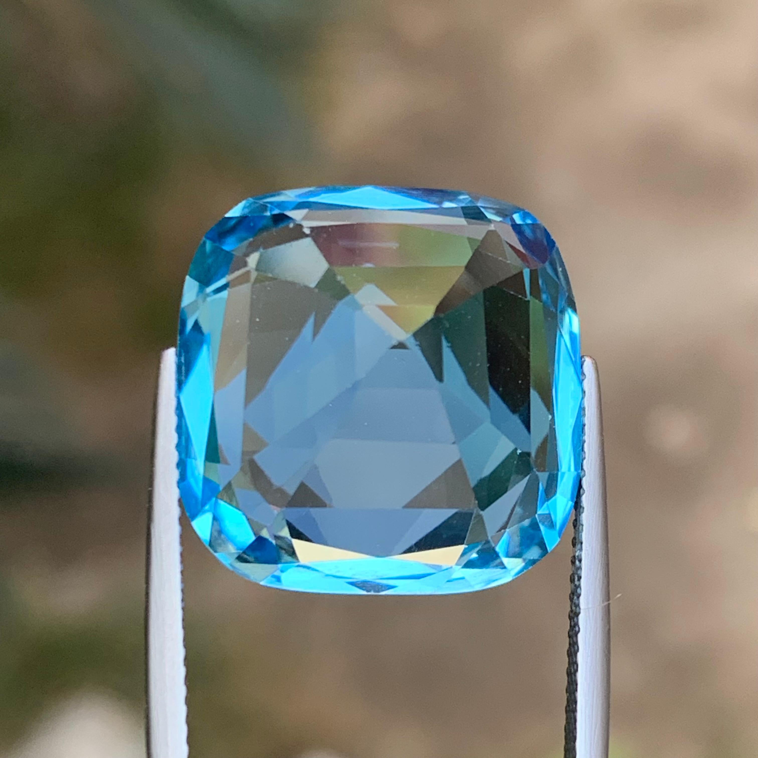 Rich Sky Blue Natural Swiss Topaz Pendant Loose Gemstone 39.50 Carat Cushion Cut For Sale 5