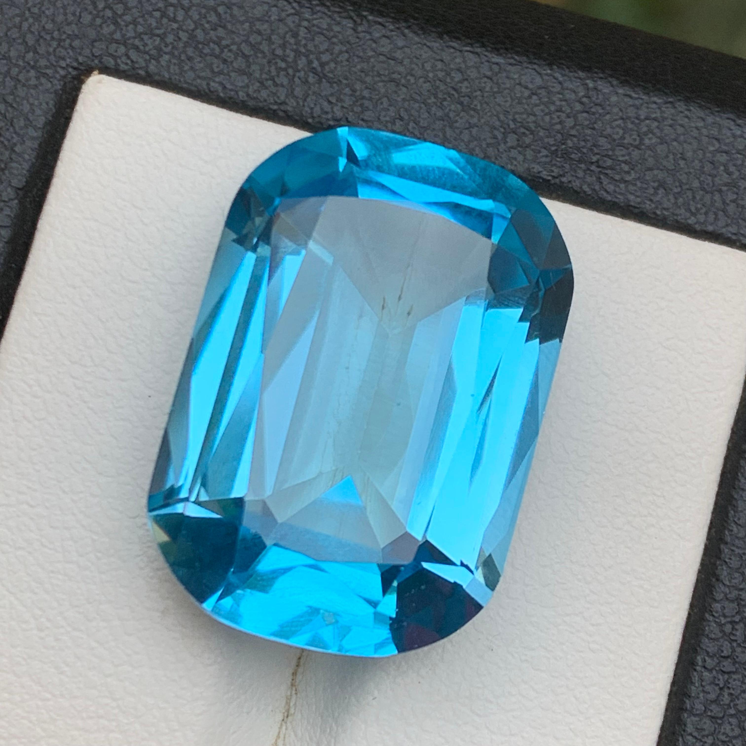 Topaze suisse bleu ciel 37.43Ct Naturelle pierres précieuses en vrac taille coussin pour pendentif en vente 7