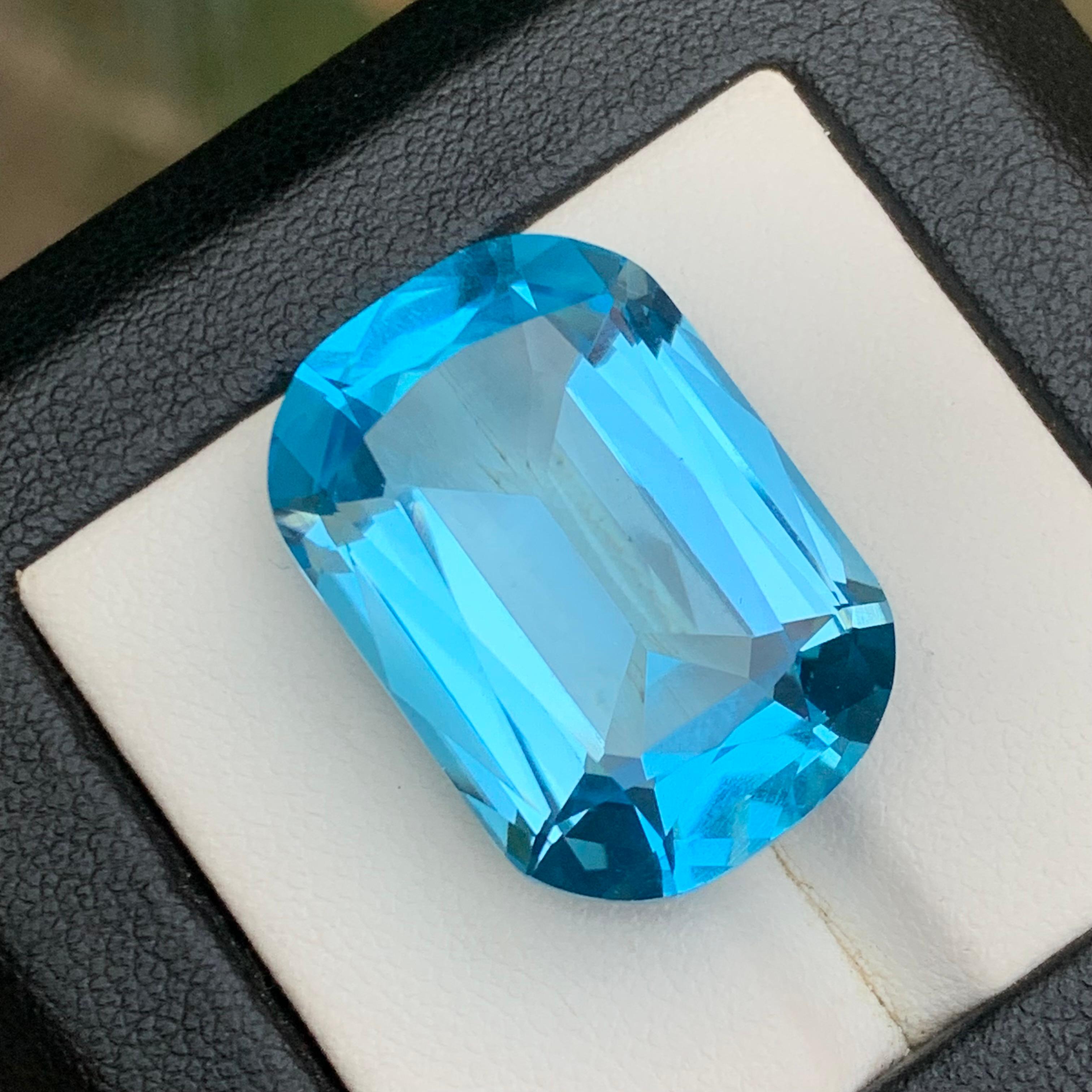 Topaze suisse bleu ciel 37.43Ct Naturelle pierres précieuses en vrac taille coussin pour pendentif Unisexe en vente