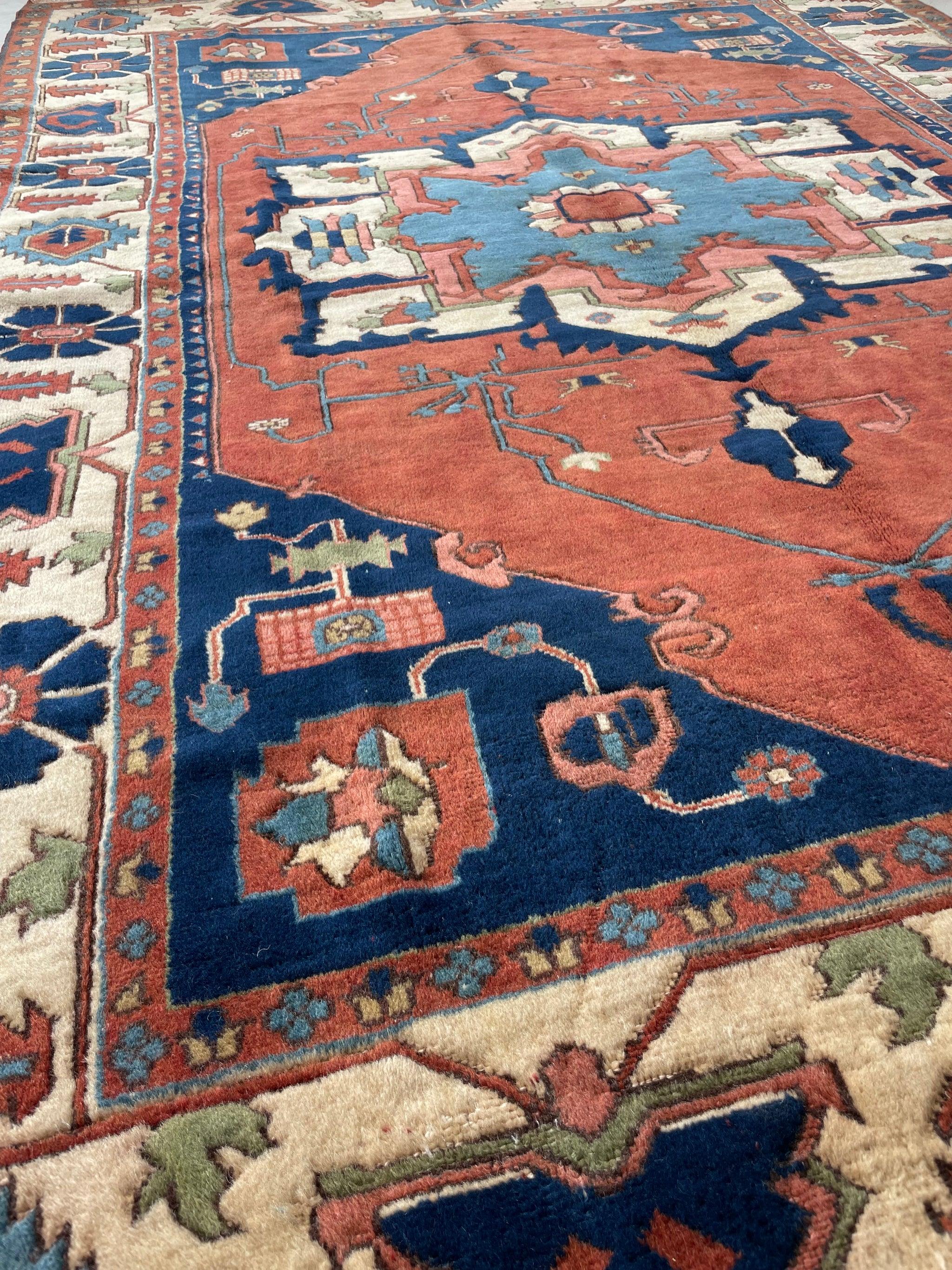 Rich Vintage Turkish Serapi Design Rug, circa 1950's In Excellent Condition For Sale In Milwaukee, WI
