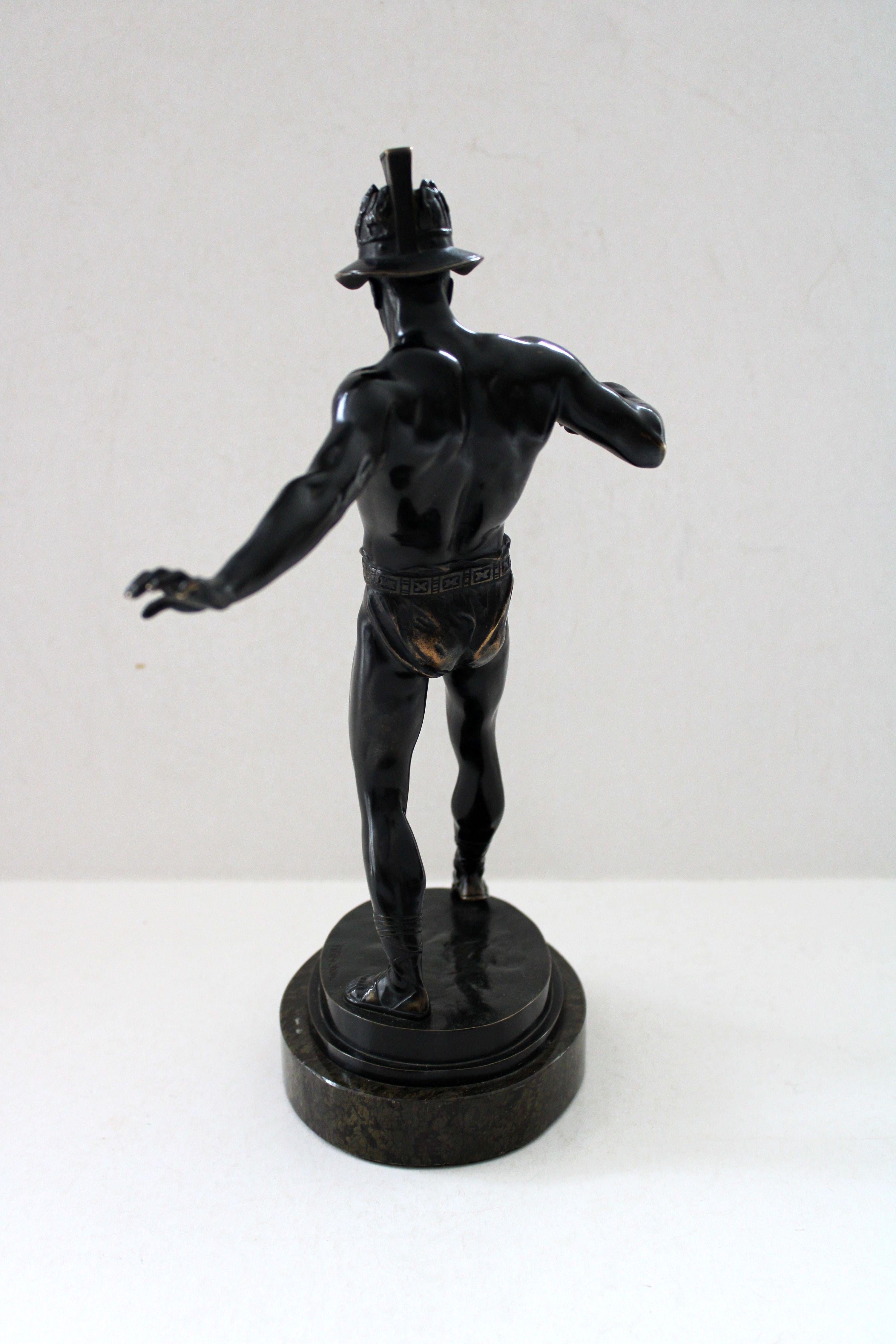 Gladiateur. Bronze, 33 x 30 x 15 cm en vente 7