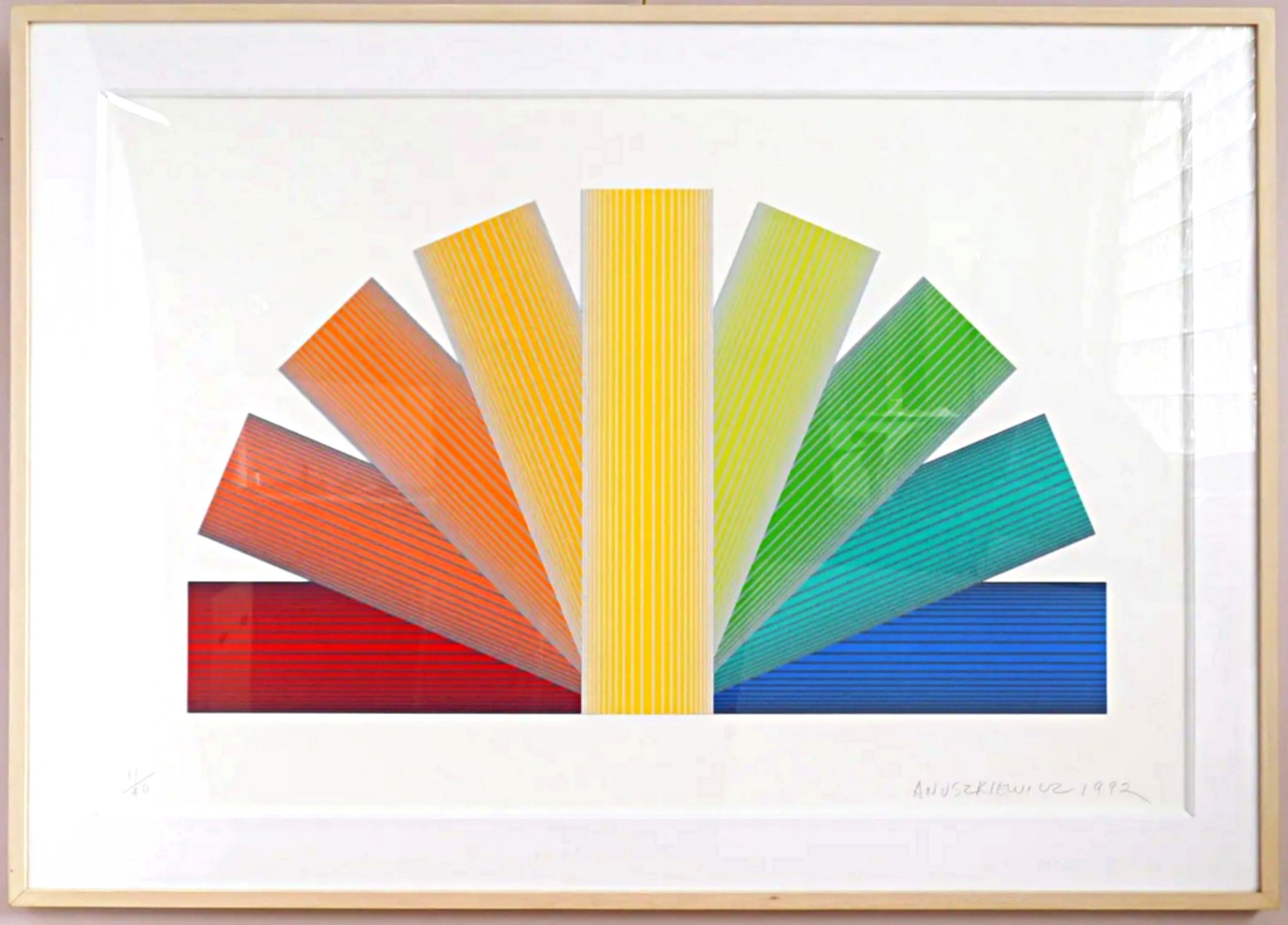 Grau getönter Regenbogen (Geometrische Abstraktion) schillerndes gerahmtes Op-Art-assemblage – Mixed Media Art von Richard Anuszkiewicz