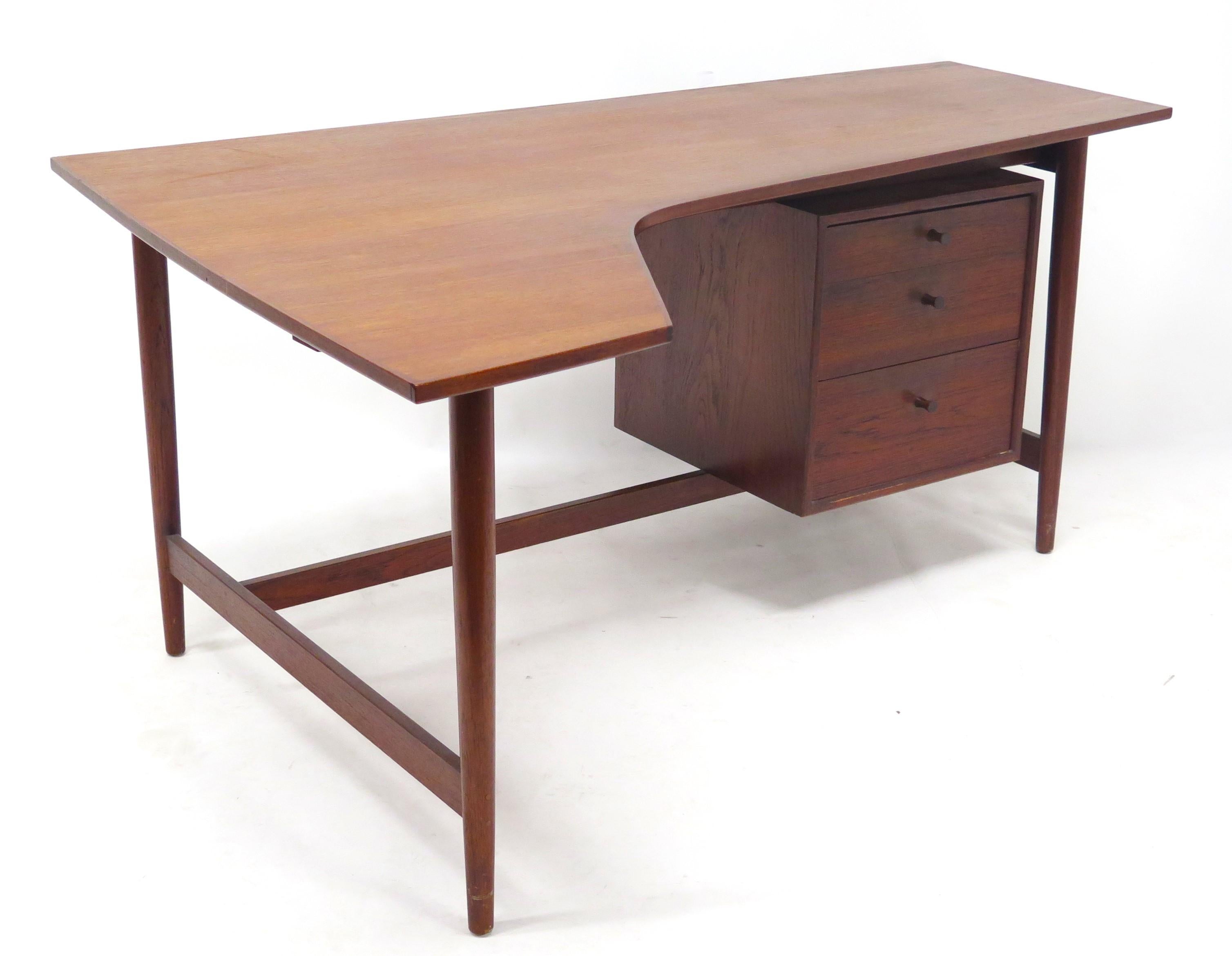 Richard Artschwager Studio Walnut Desk / Mid-Century Modern 11