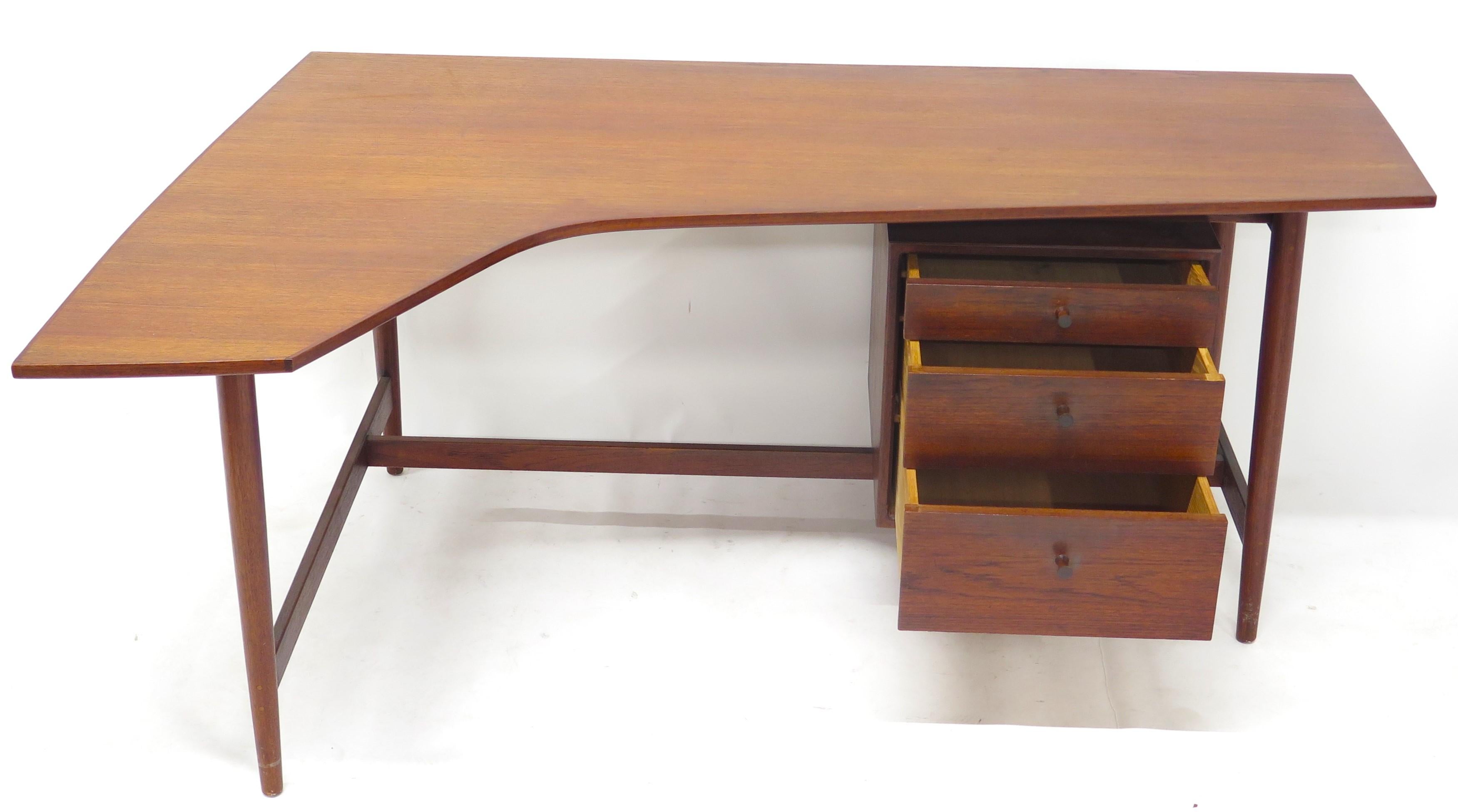 Richard Artschwager Studio Walnut Desk / Mid-Century Modern 2