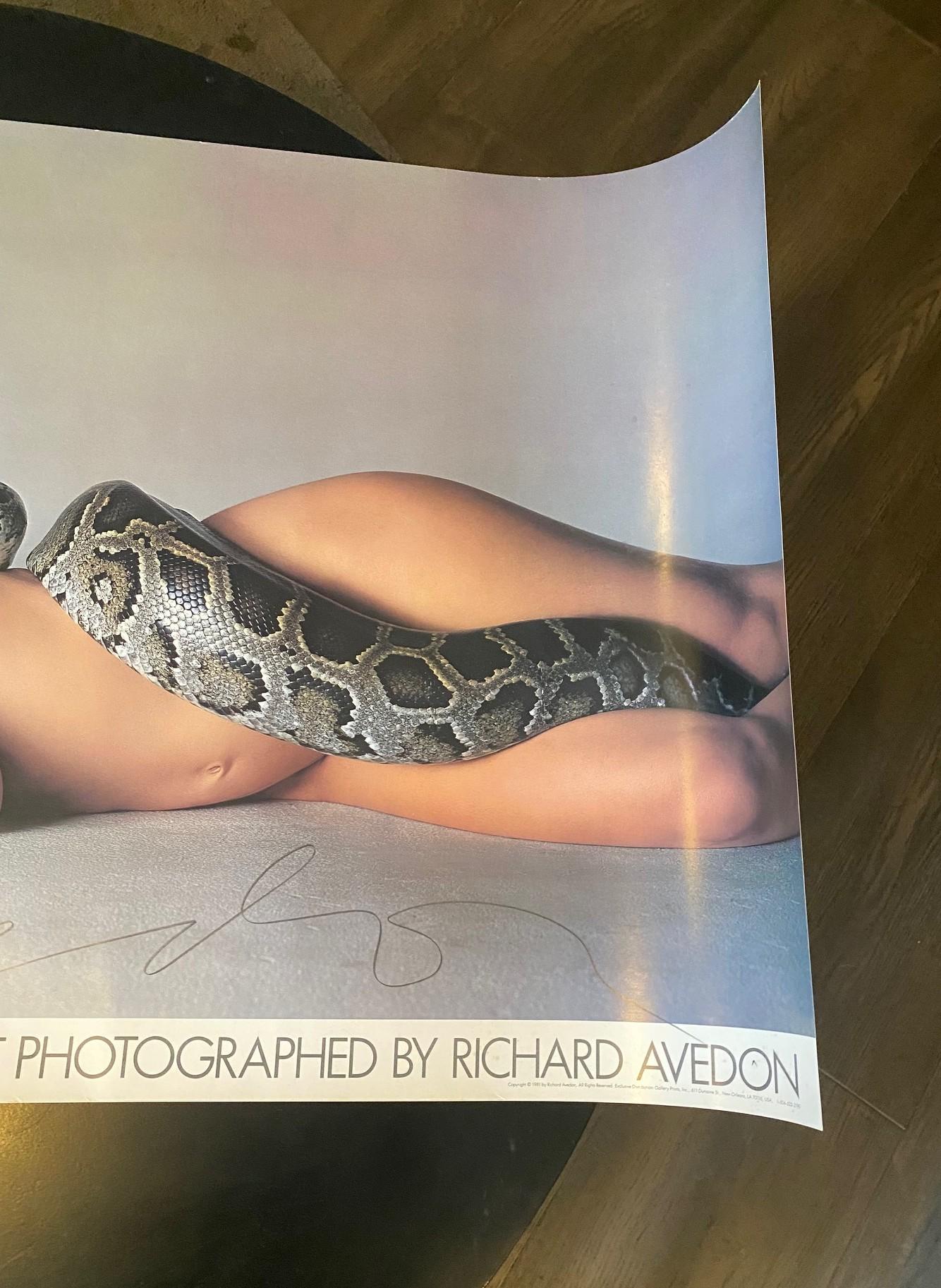 Richard Avedon Hand-Signed Vintage Poster Nastassja Kinski und die Schlange, 1981 (amerikanisch) im Angebot