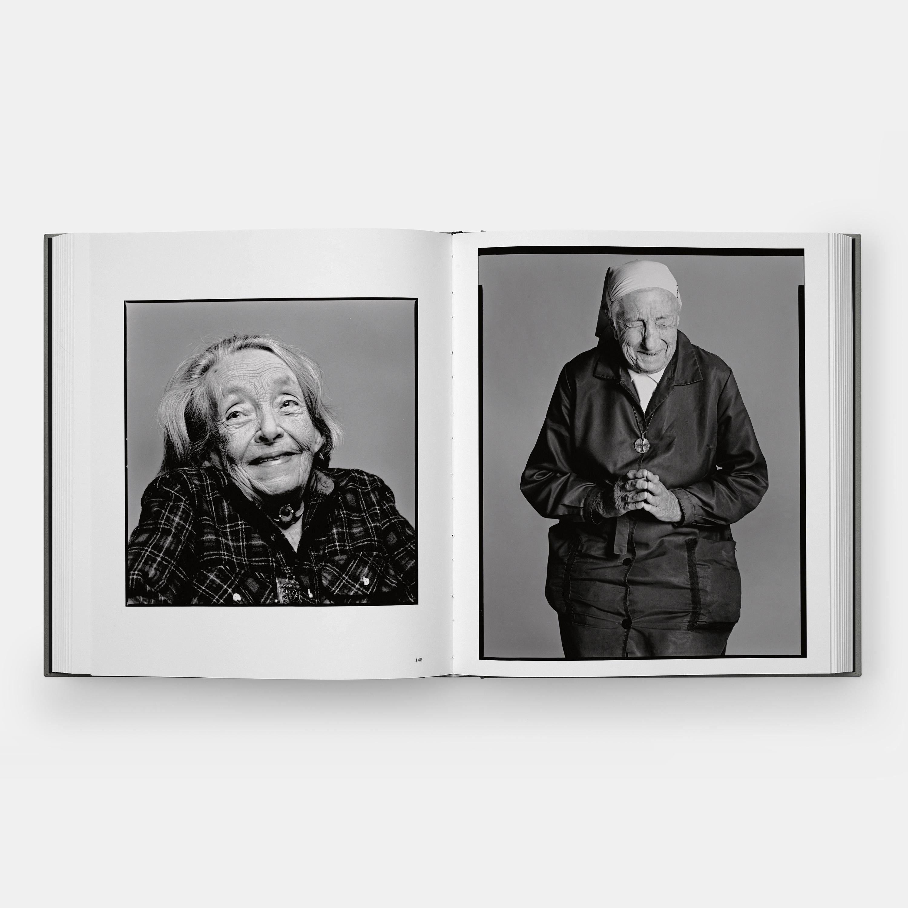 Richard Avedon Unsterbliche Porträts des Alterns, 1951-2004 (Papier) im Angebot