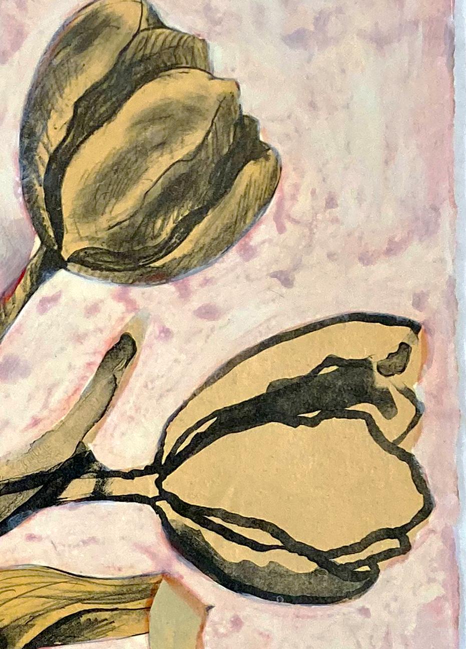 Jeunes tulipes - Marron Still-Life Print par Richard Baker