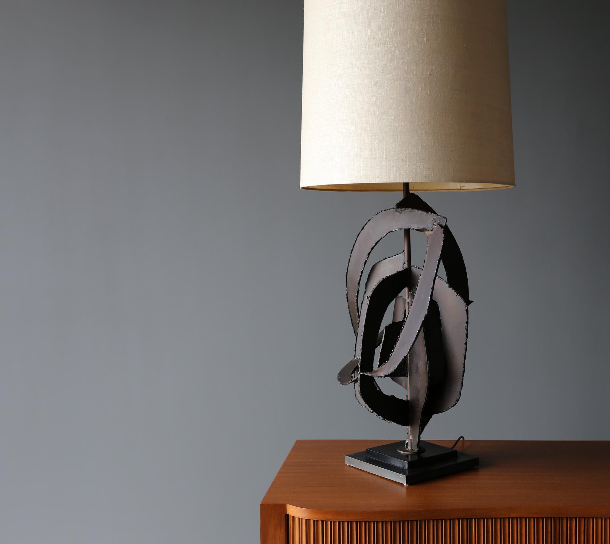 20th Century Richard Barr Sculptural Table Lamp for the STUDIO Collection by Laurel, c.1965 For Sale