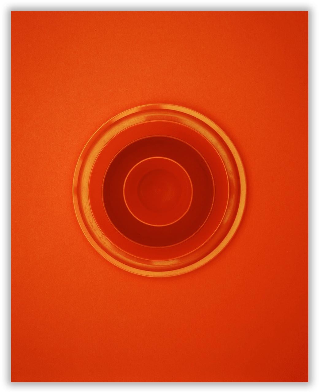 Abstract Photograph de Richard Caldicott - Combinación Naranja (Fotografía Abstracta)