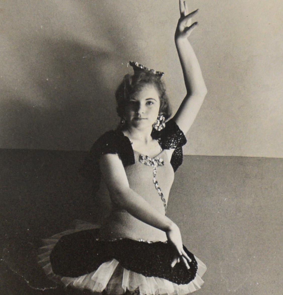 Young Ballerina In Pose San Francisco Richard Edwards, San Francisco im Angebot 2