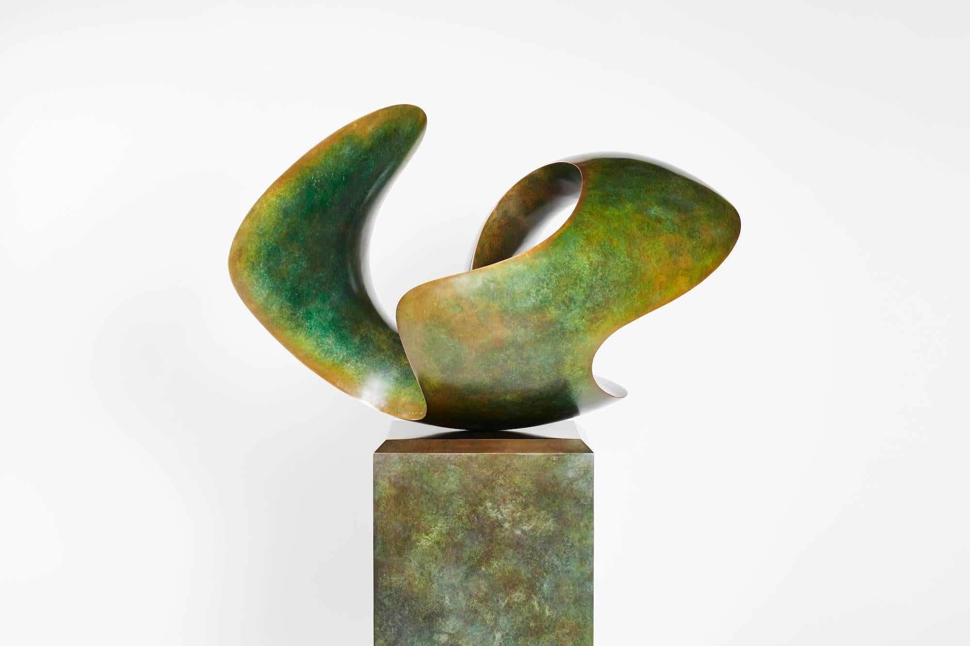 Rechteckige Form, großer Innen- oder Außen-Bronzesockel auf Bronzesockel (Gold), Abstract Sculpture, von Richard Erdman
