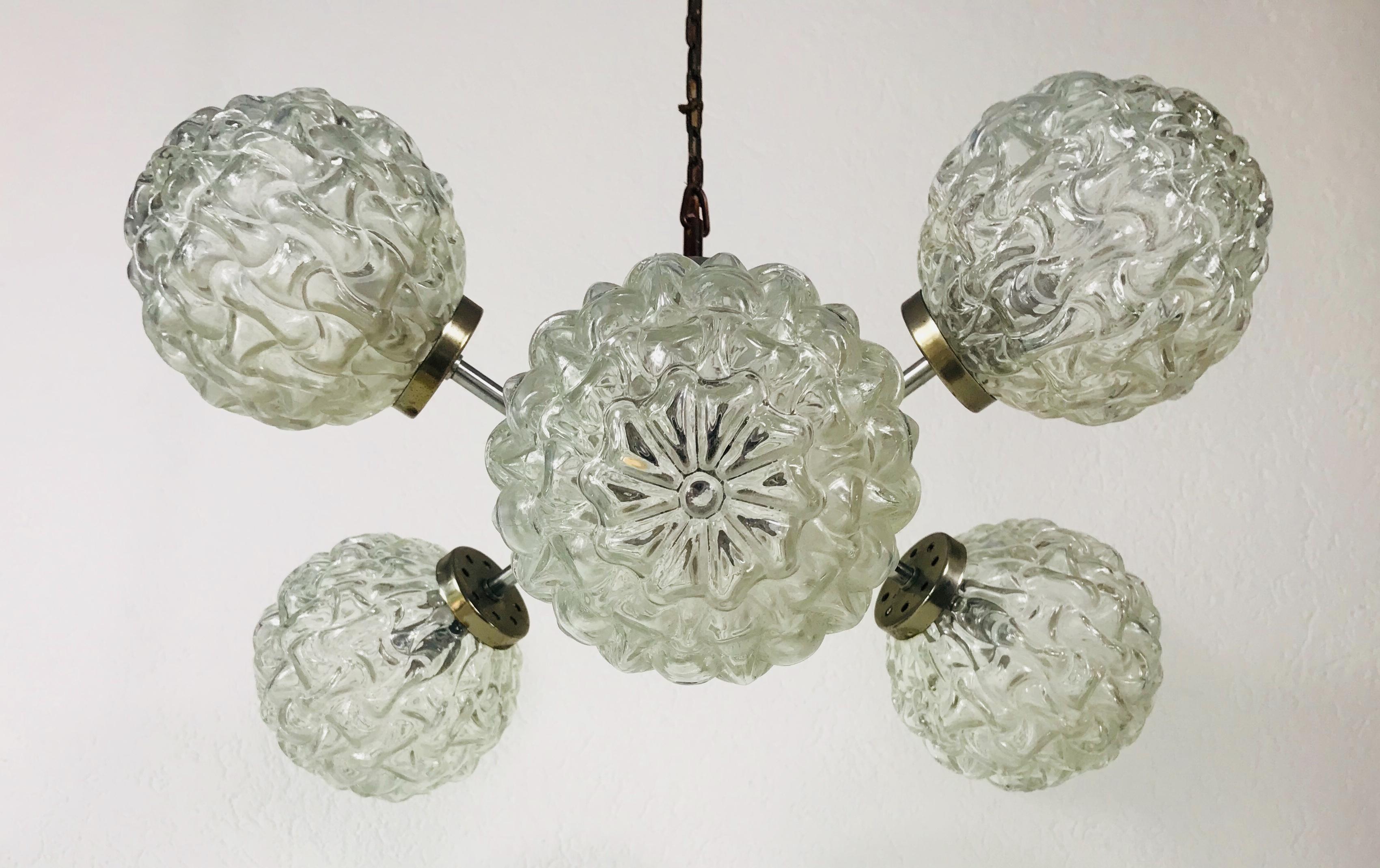 Mid-Century Modern Richard Essig Asymmetrical Chandelier, circa 1970s