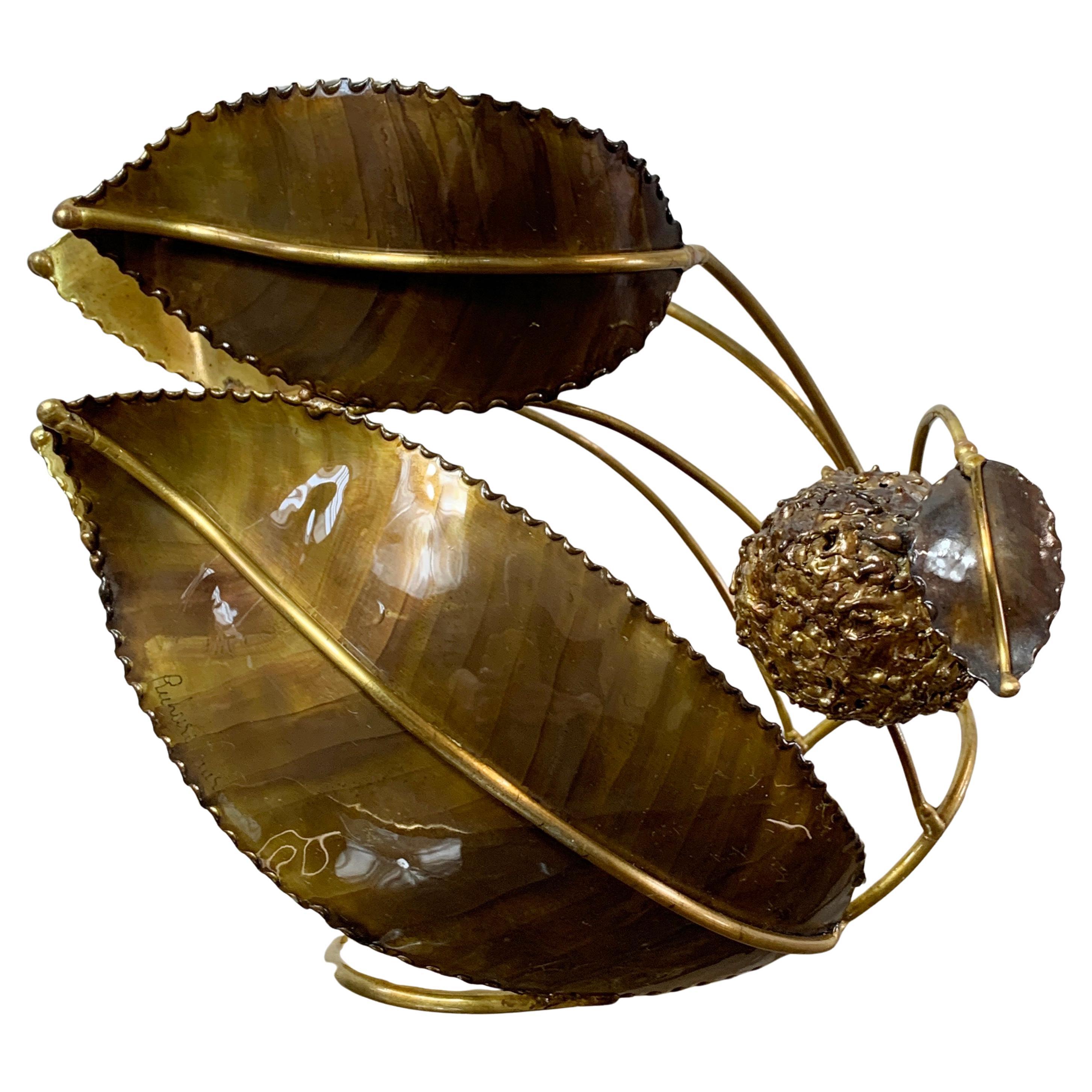 Richard Faure 
Chestnut
 Gold Wine Bottle Cradle (berceau à bouteilles de vin) en vente