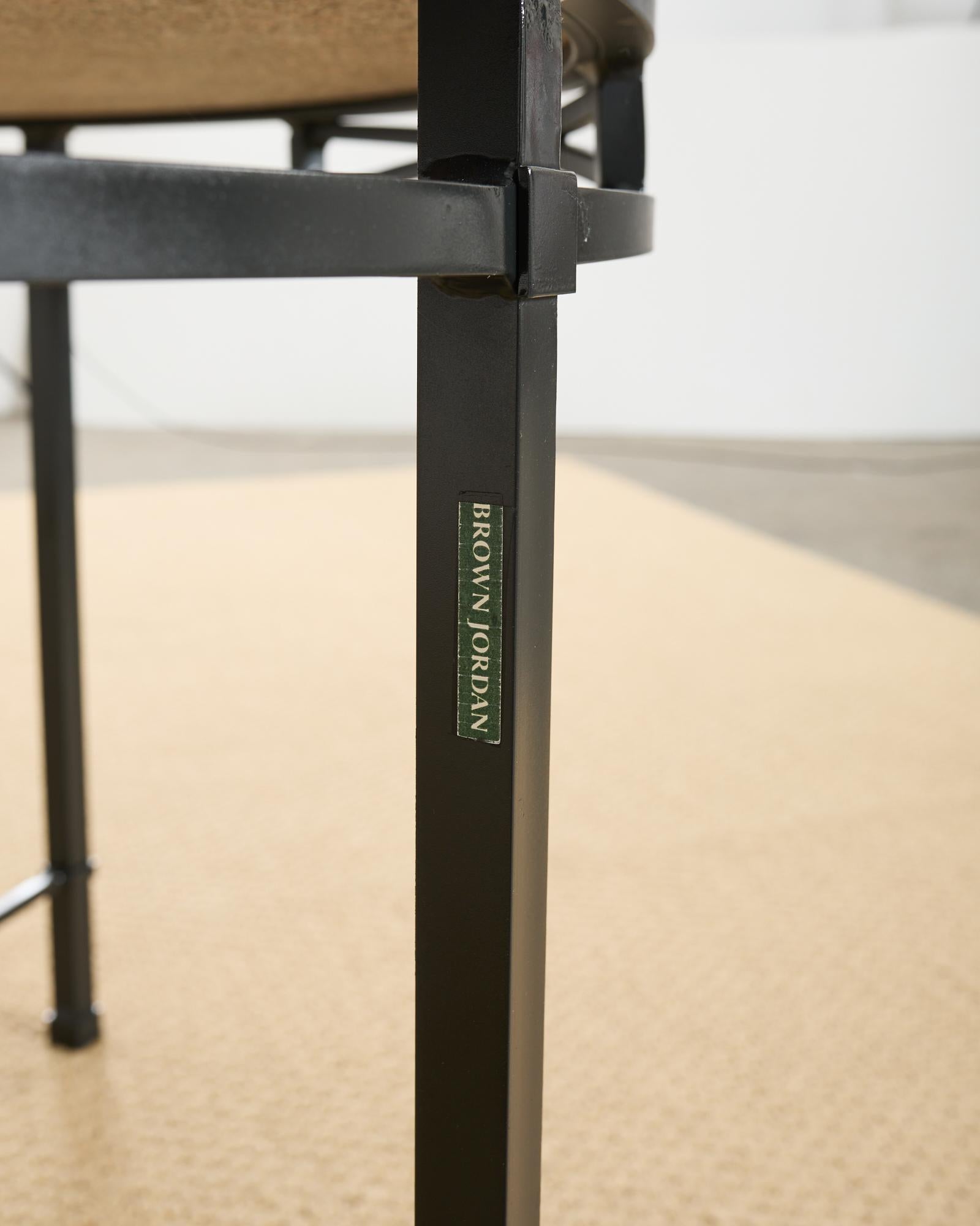 Richard Frinier para Brown Jordan Suite de comedor con jardín veneciano siglo XX en venta