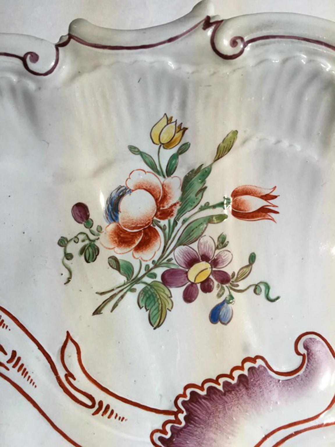 Hand-Crafted Italy Richard Ginori 1750 Porcelain Bowl For Sale