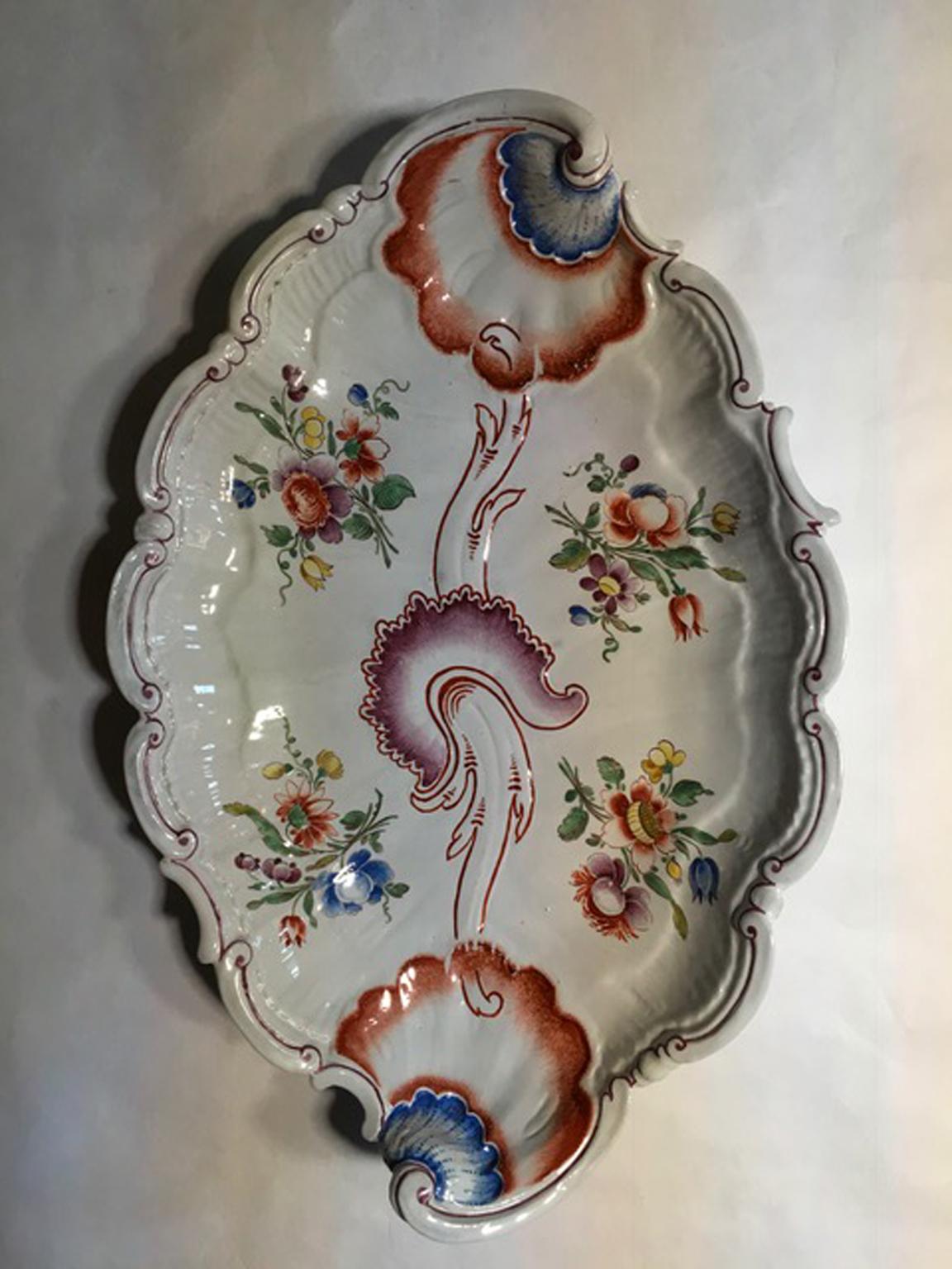 Italy Richard Ginori 1750 Porcelain Bowl In Good Condition For Sale In Brescia, IT