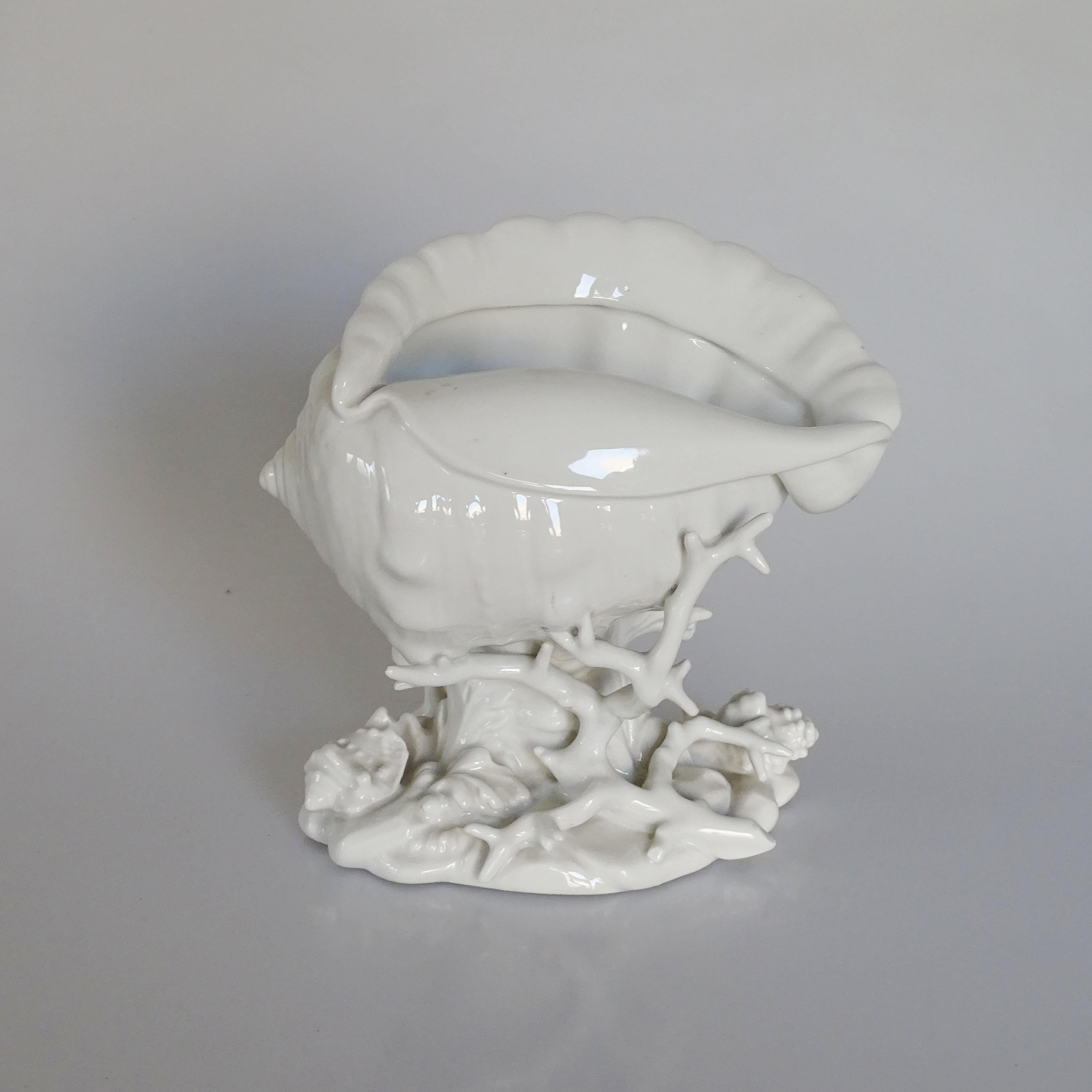 Richard Ginori 1940s white ceramic Shells centrepiece.