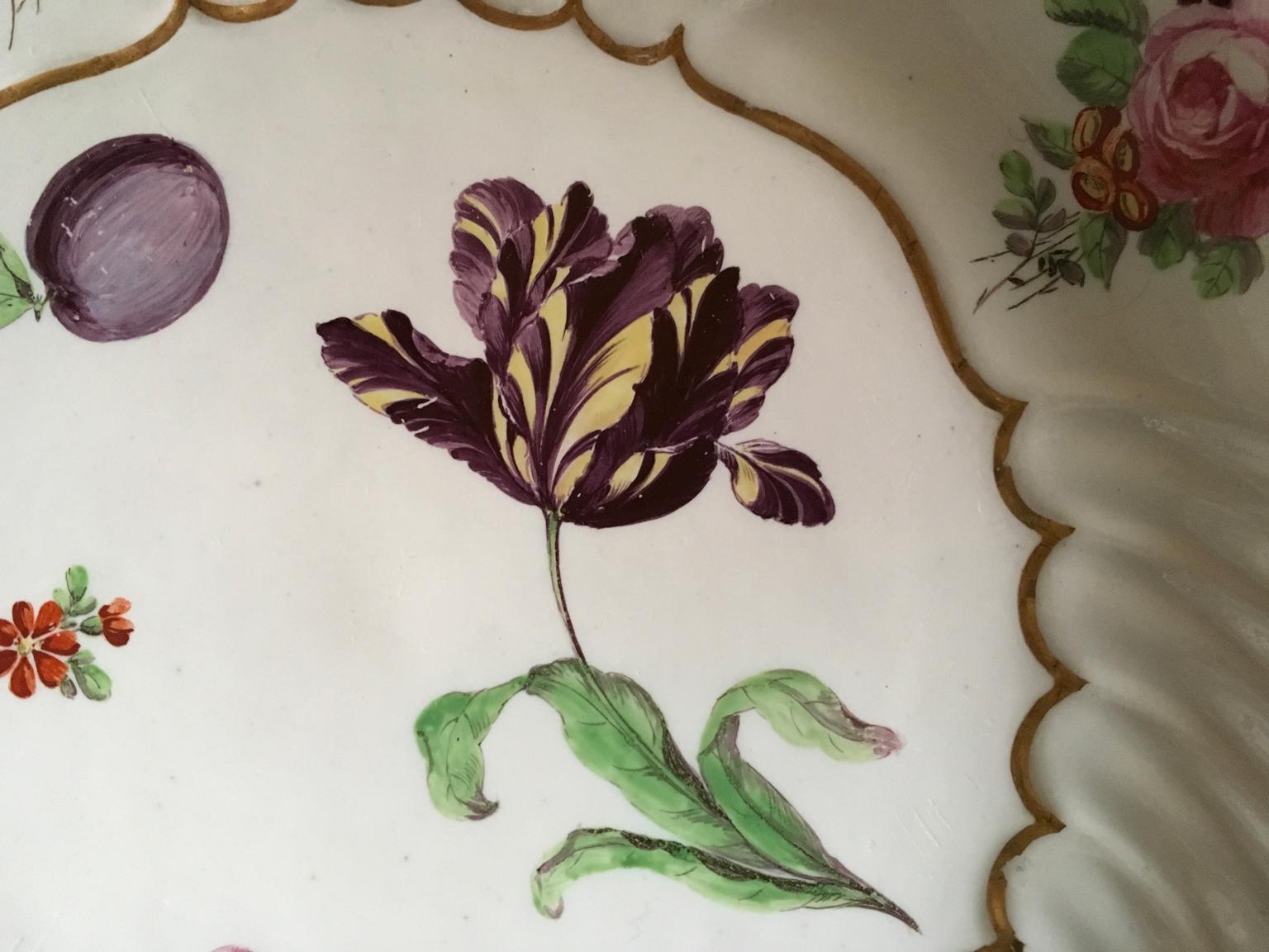 Italia Richard Ginori Set di 8 piatti in porcellana della metà del XVIII secolo con disegno floreale in vendita 7