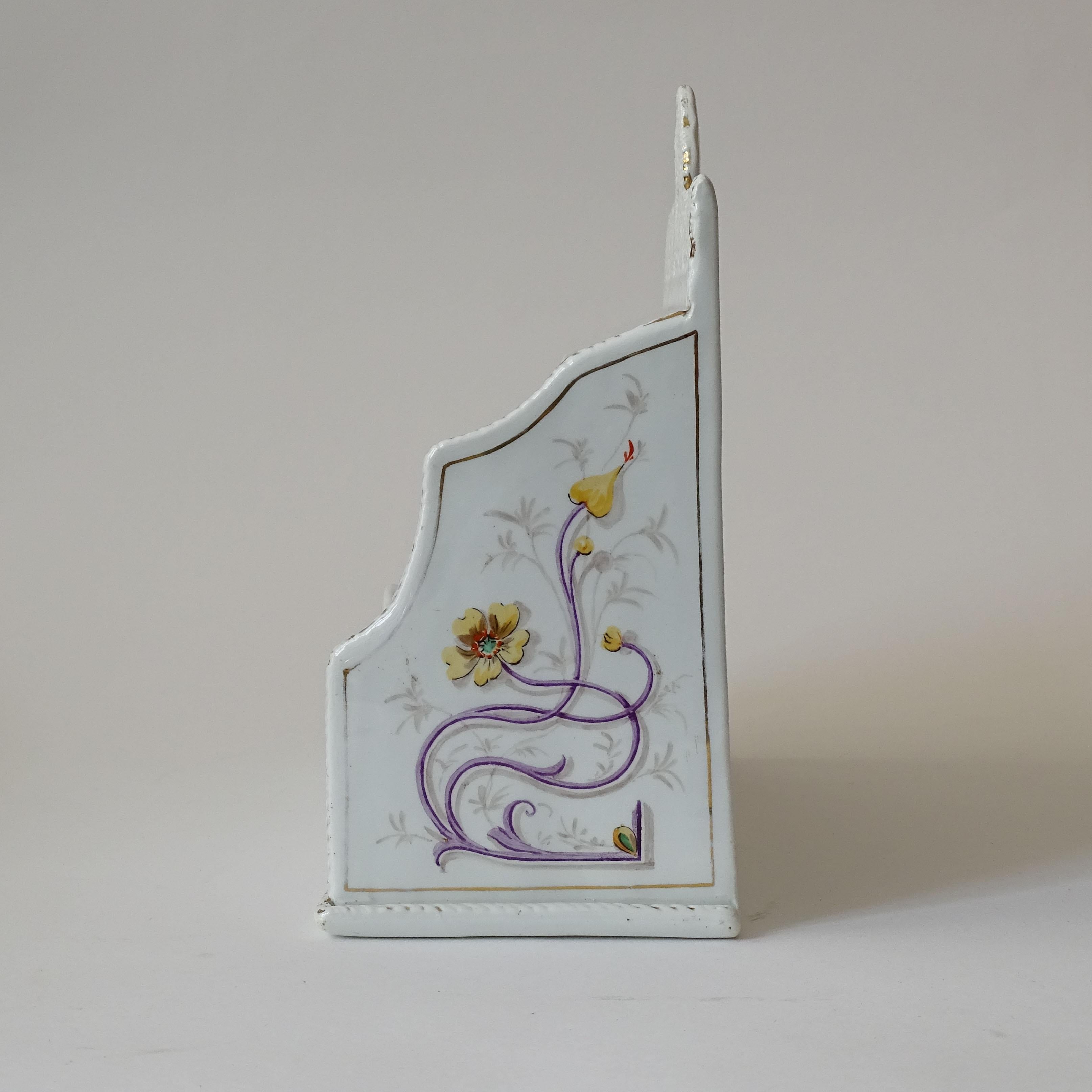 Richard Ginori Art Nouveau Floral Ceramic Letter Holder, Italy 1910 In Good Condition For Sale In Milan, IT