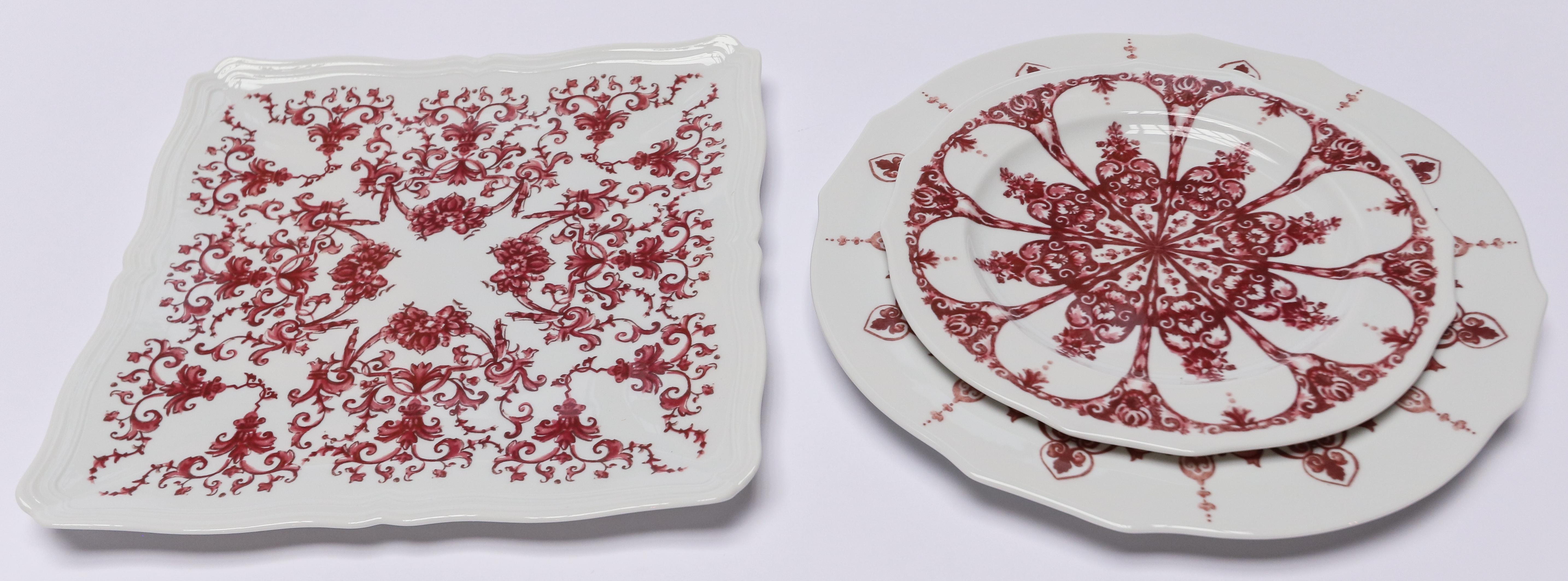 Porcelain Richard Ginori Babele Rosso Red Dessert Plate