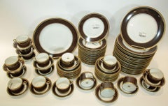 Richard Ginori Brown & Gold Trimmed Dinnerware Service Of 93 Pieces