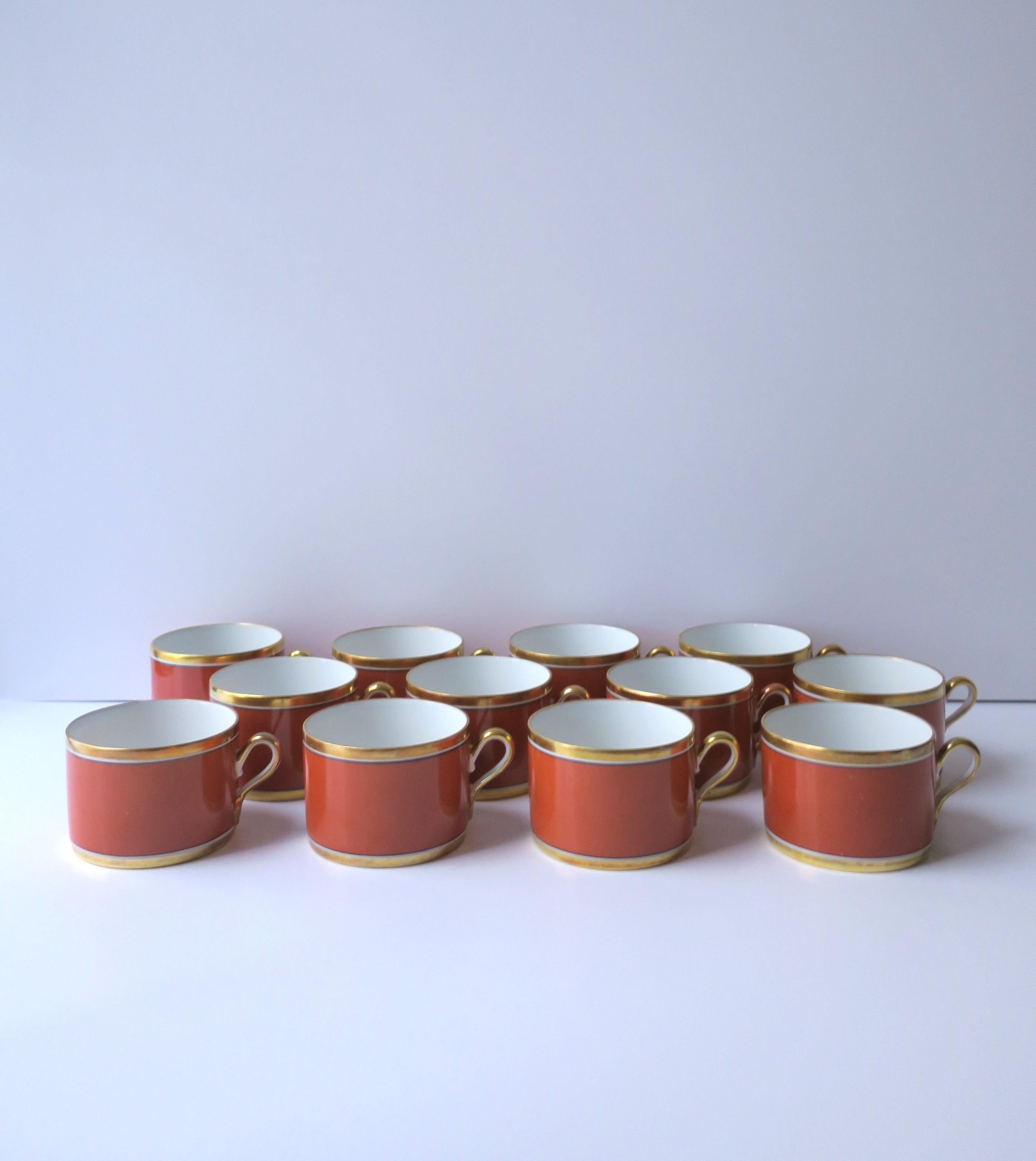 Couchtisch oder Teebecher aus Porzellan von Richard Ginori Contessa, 12 Stück verfügbar. (Italienisch) im Angebot