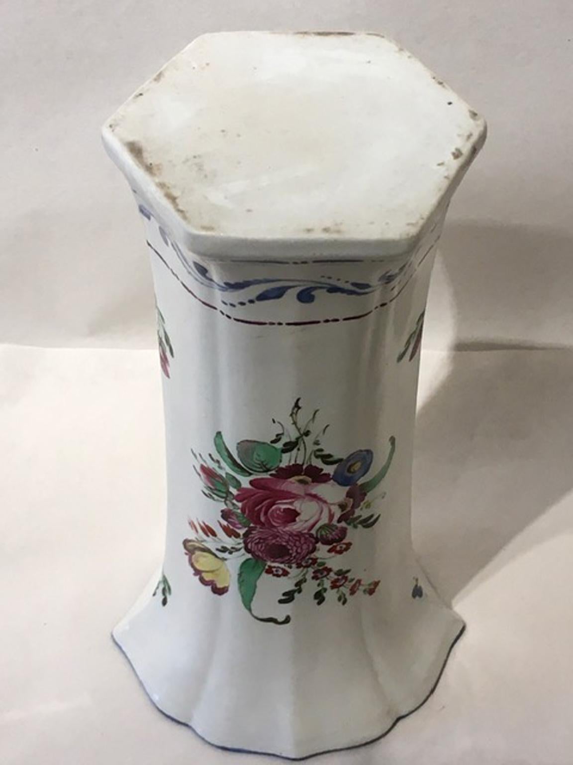 Hand-Crafted Italy Richard Ginori Early 18th Century Porcelain Vase For Sale