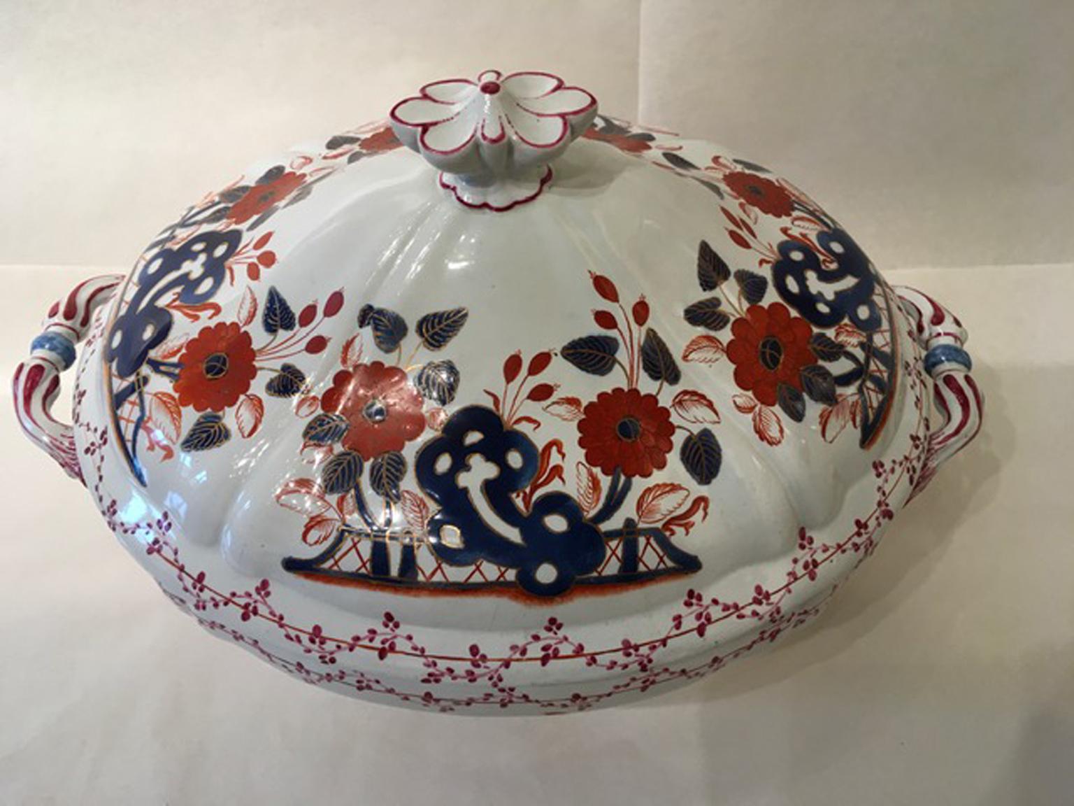 Baroque Italy Richard Ginori Mid-18th Century Porcelain Soup Bowl Red Blue Decor For Sale