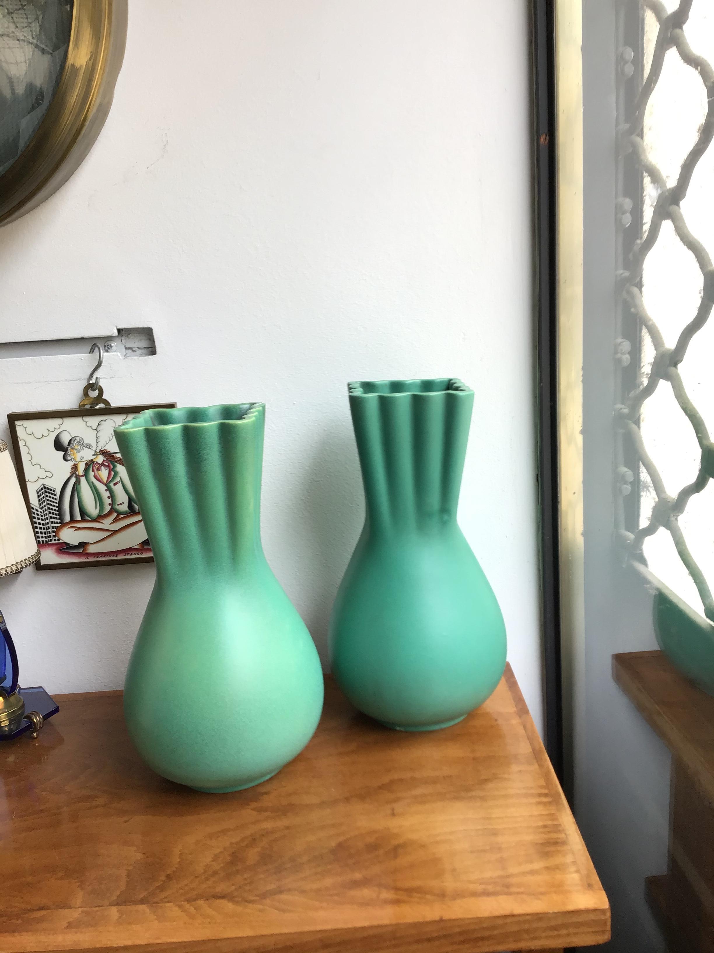 Richard Ginori Giovanni Gariboldi green vase ceramic, 1950, Italy.