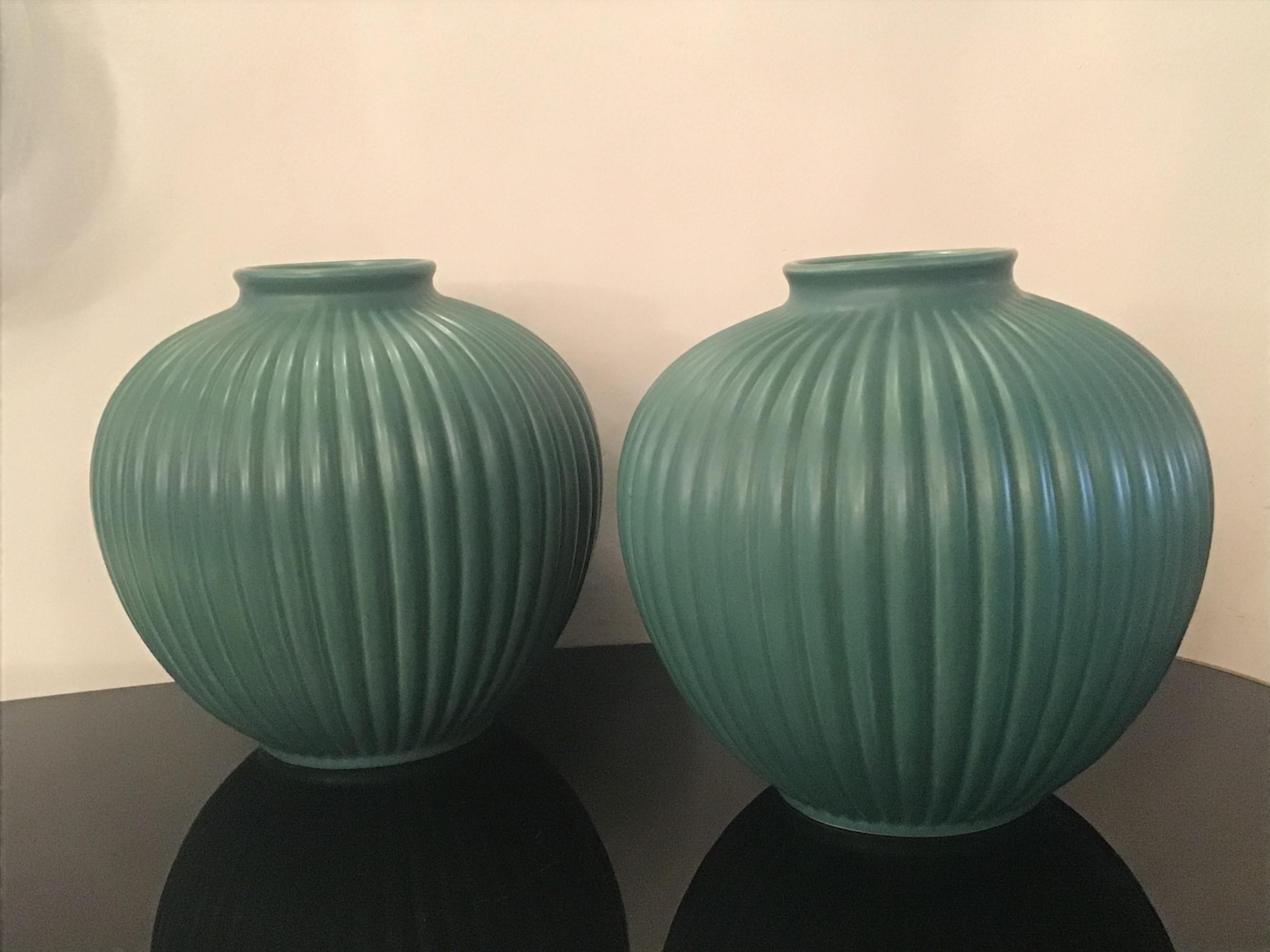 Richard Ginori Giovanni Gariboldi Pair of Vases Green Ceramic 1950 Italy For Sale 3