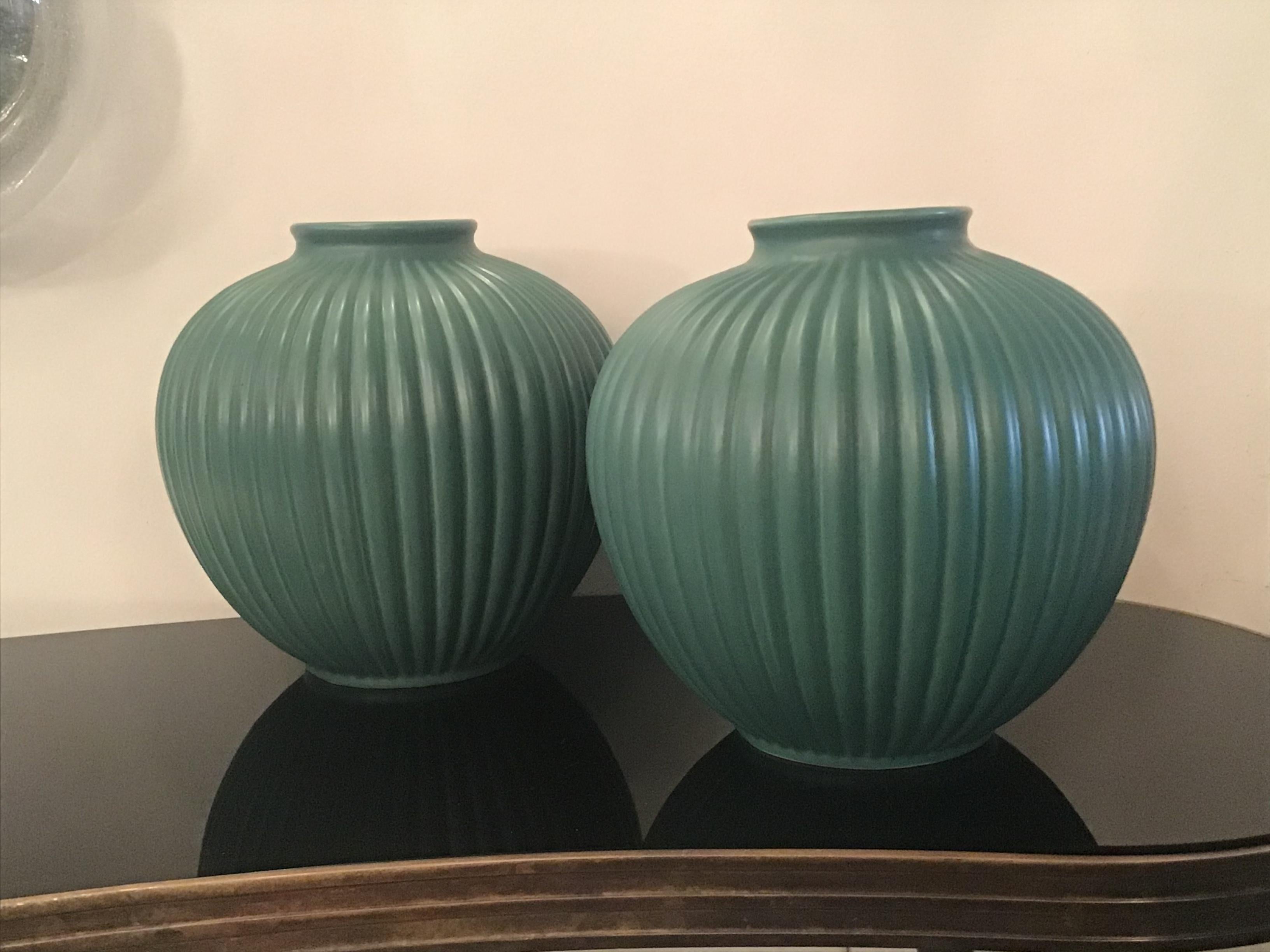 Richard Ginori Giovanni Gariboldi Pair of Vases Green Ceramic 1950 Italy For Sale 4