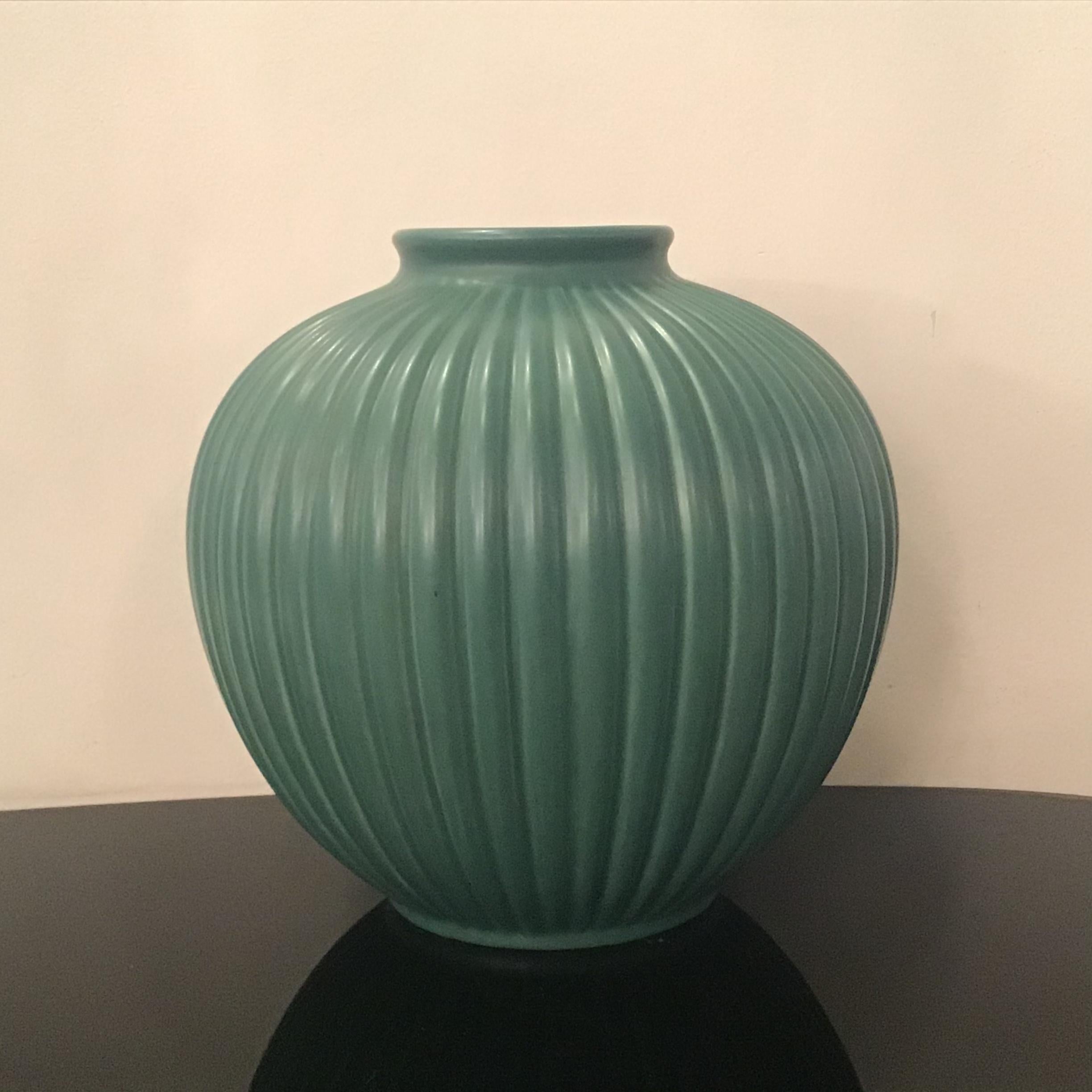 Richard Ginori Giovanni Gariboldi Pair of Vases Green Ceramic 1950 Italy For Sale 1