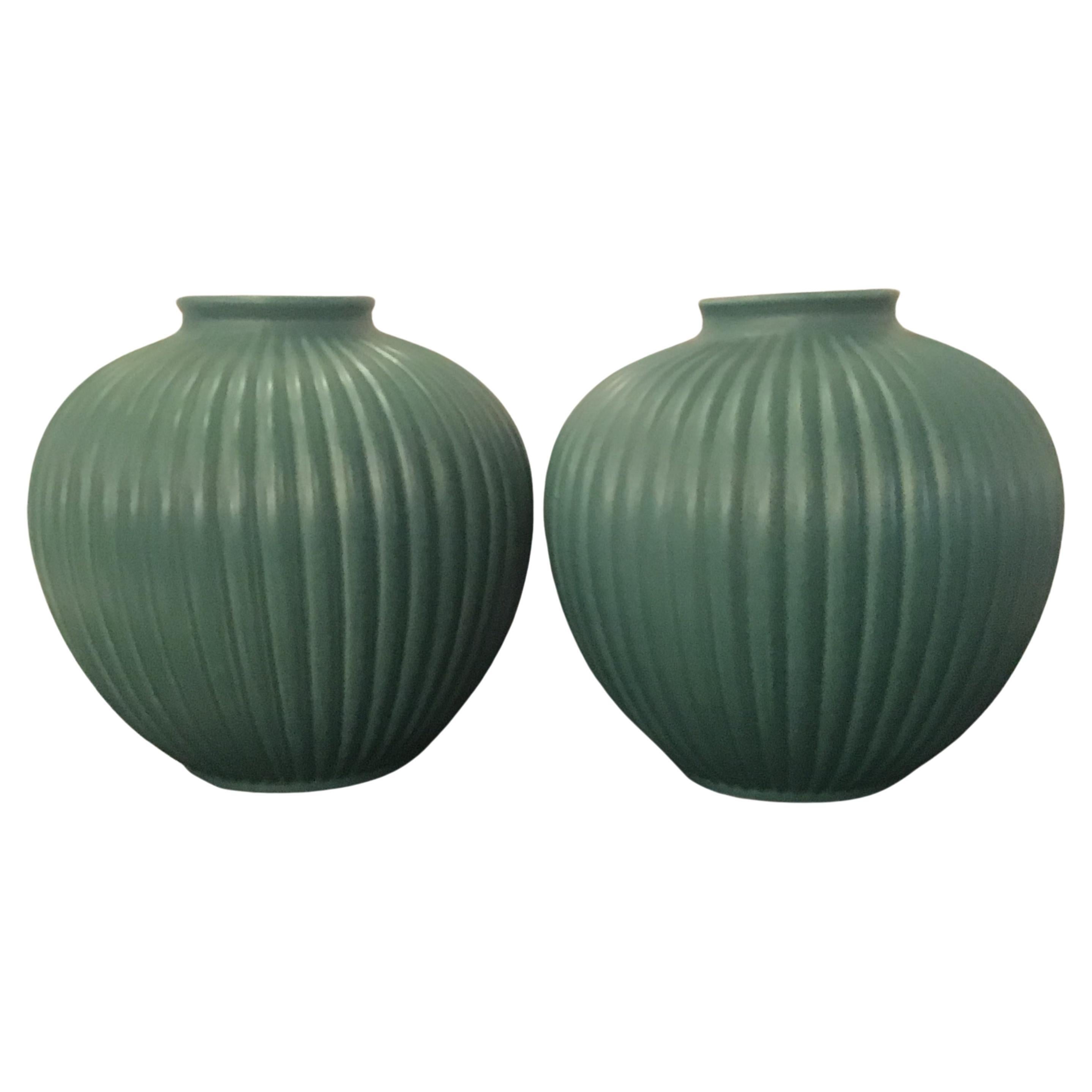 Richard Ginori Giovanni Gariboldi Pair of Vases Green Ceramic 1950 Italy For Sale