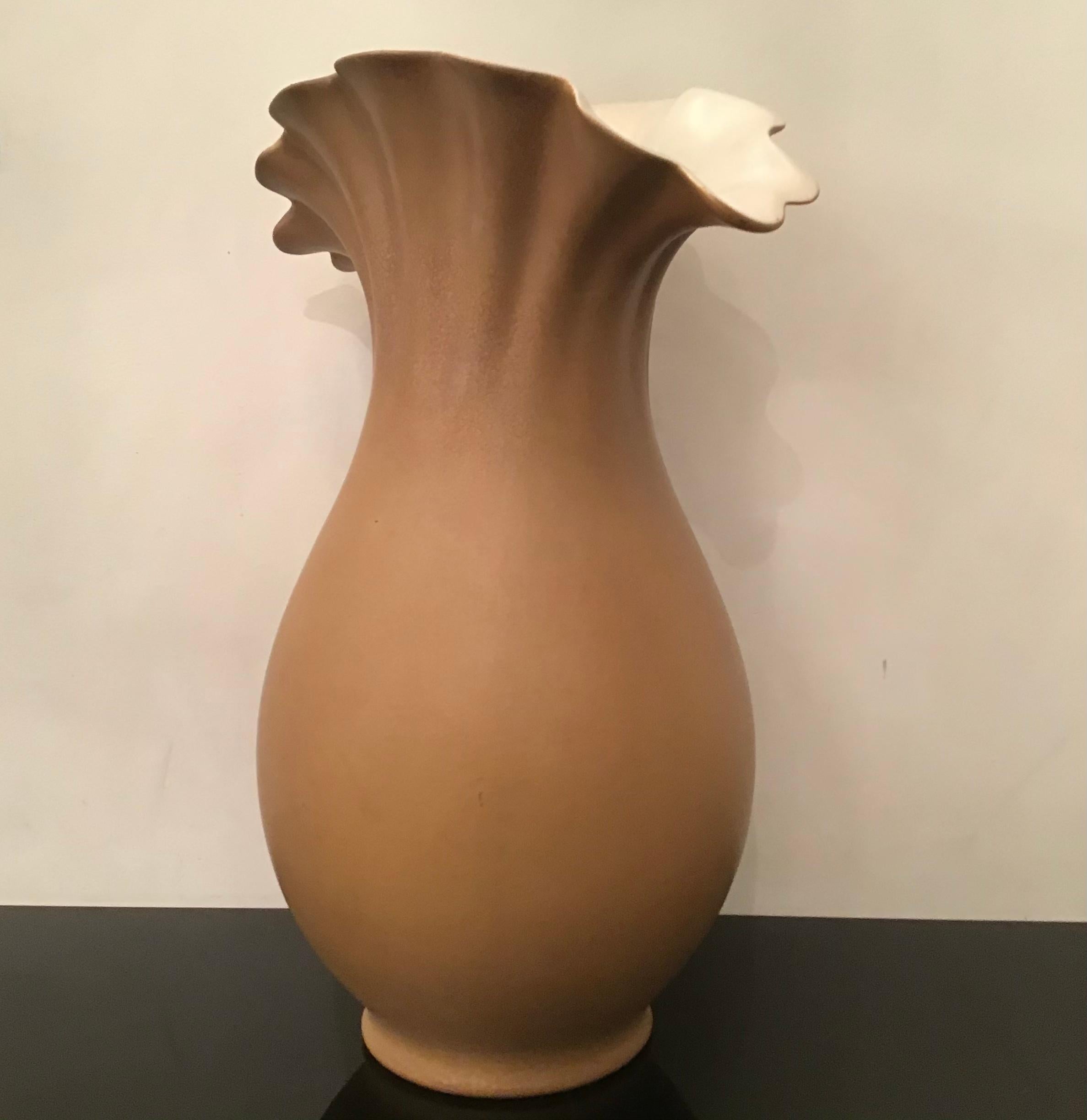 Richard Ginori “Giovanni Gariboldi “ Vase Ceramic, 1950, Italy  For Sale 10
