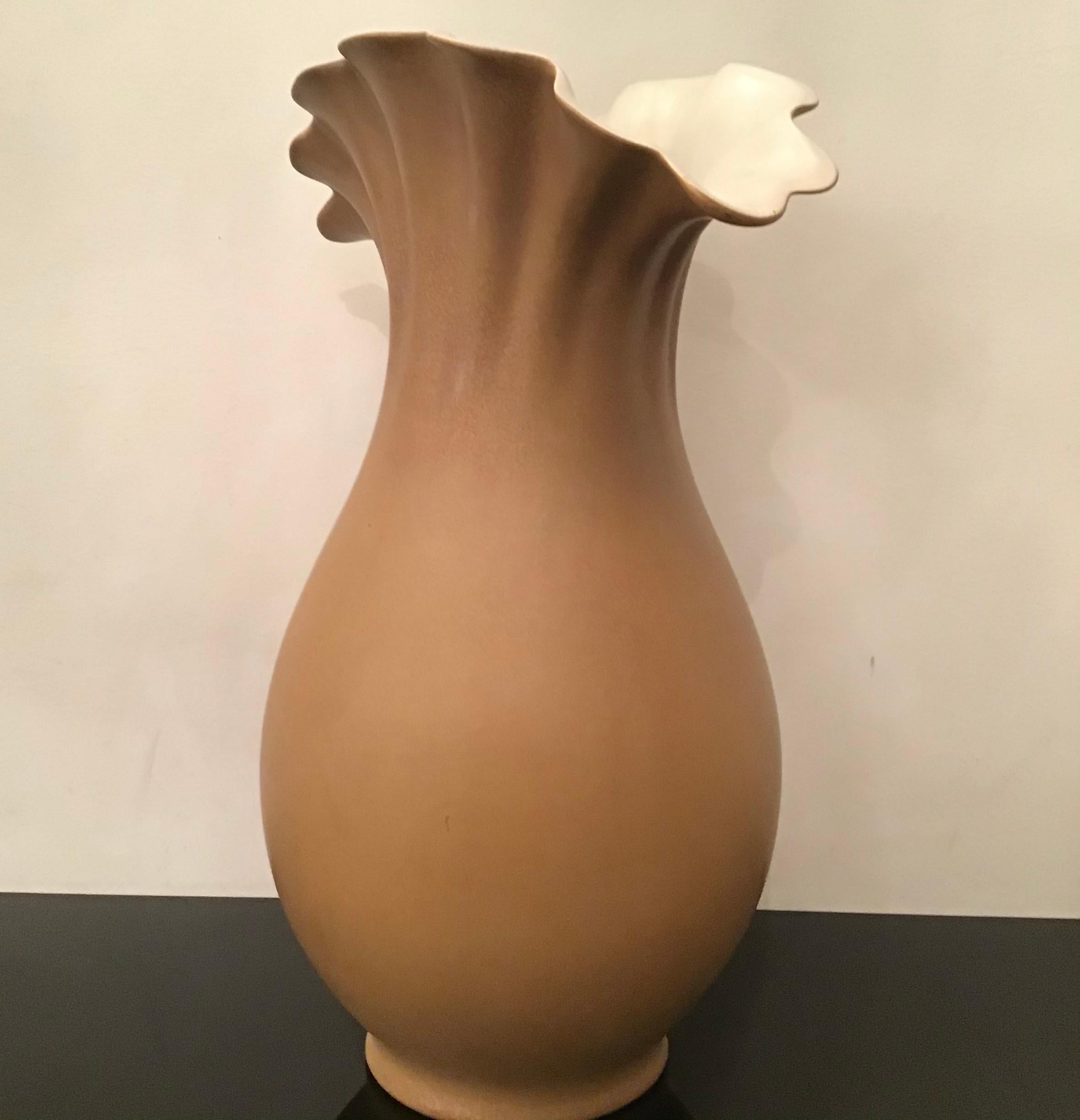 Richard Ginori “Giovanni Gariboldi “ Vase Ceramic, 1950, Italy  For Sale 11