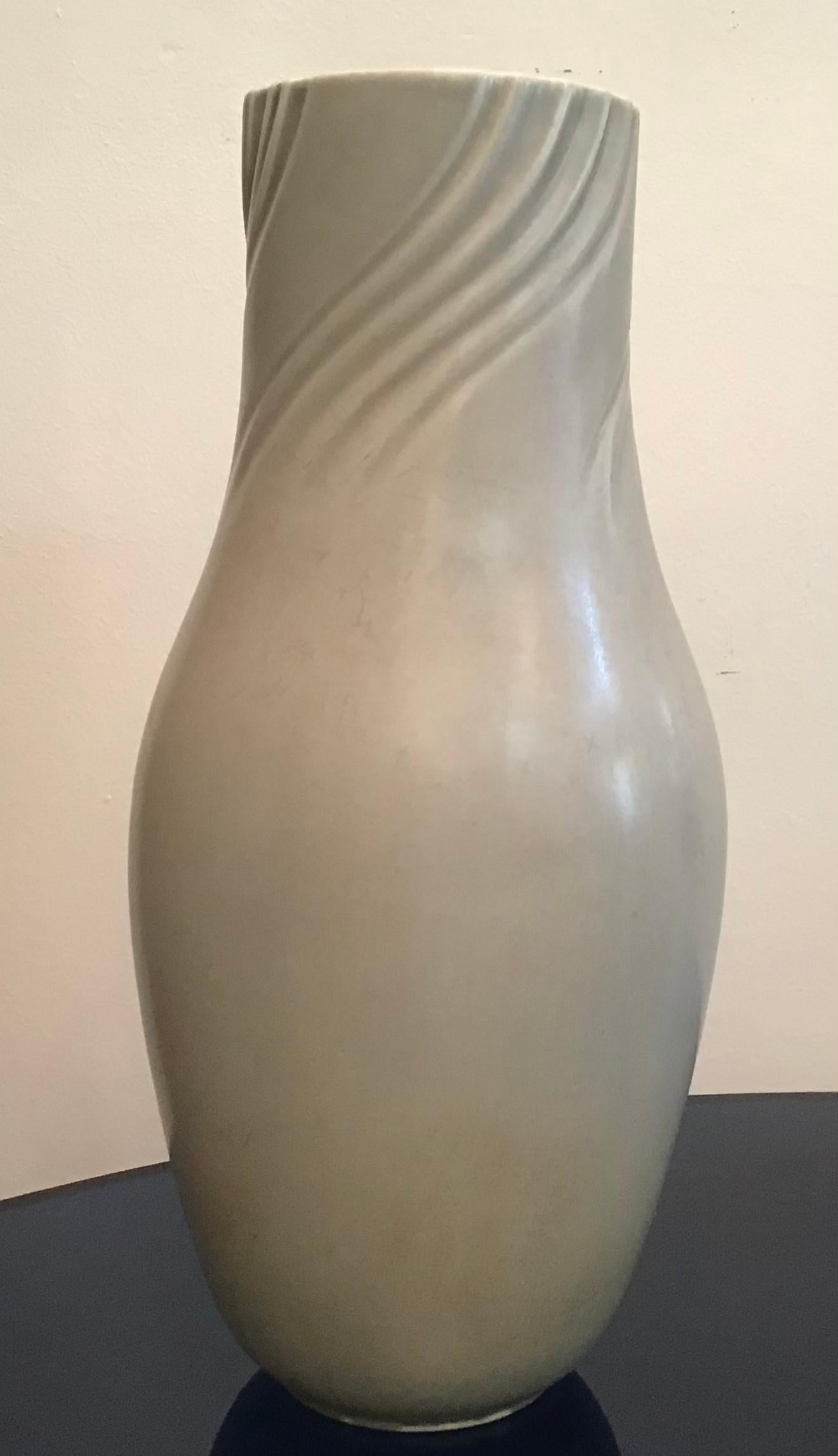 Other Richard Ginori “Giovanni Gariboldi Vase Ceramic 1950 Italy For Sale