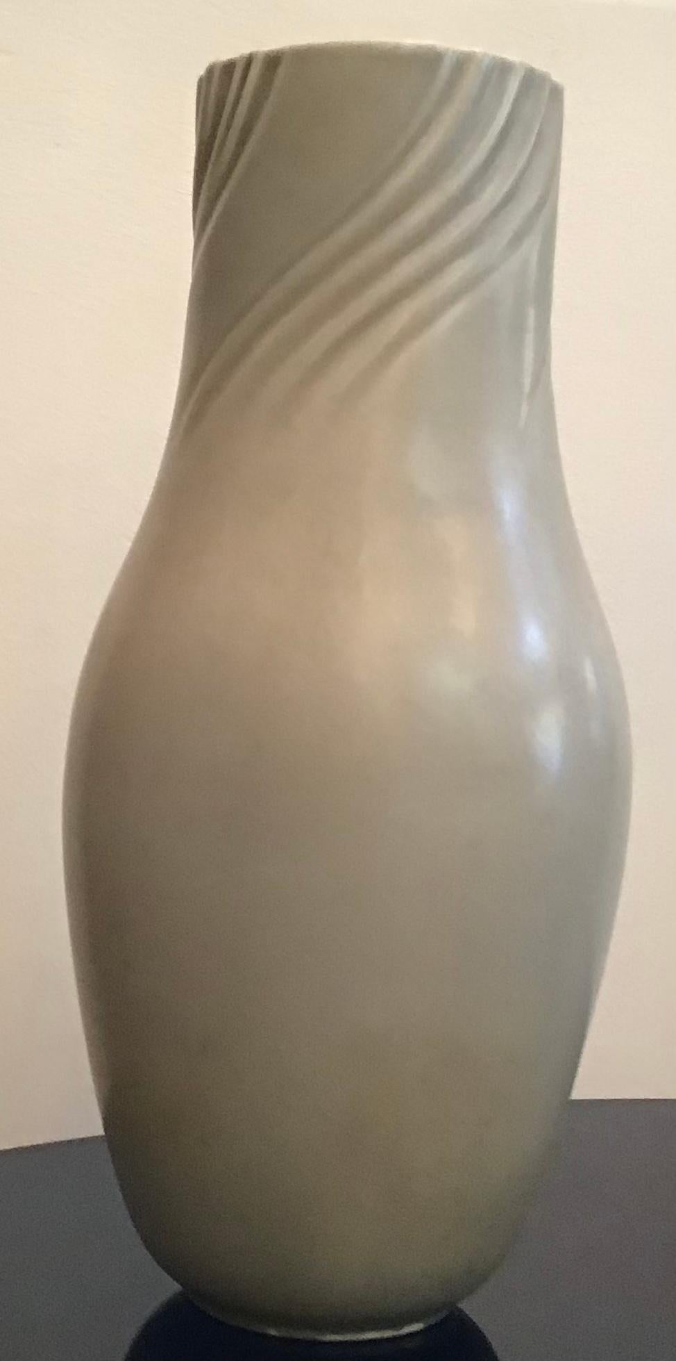 Italian Richard Ginori “Giovanni Gariboldi Vase Ceramic 1950 Italy For Sale