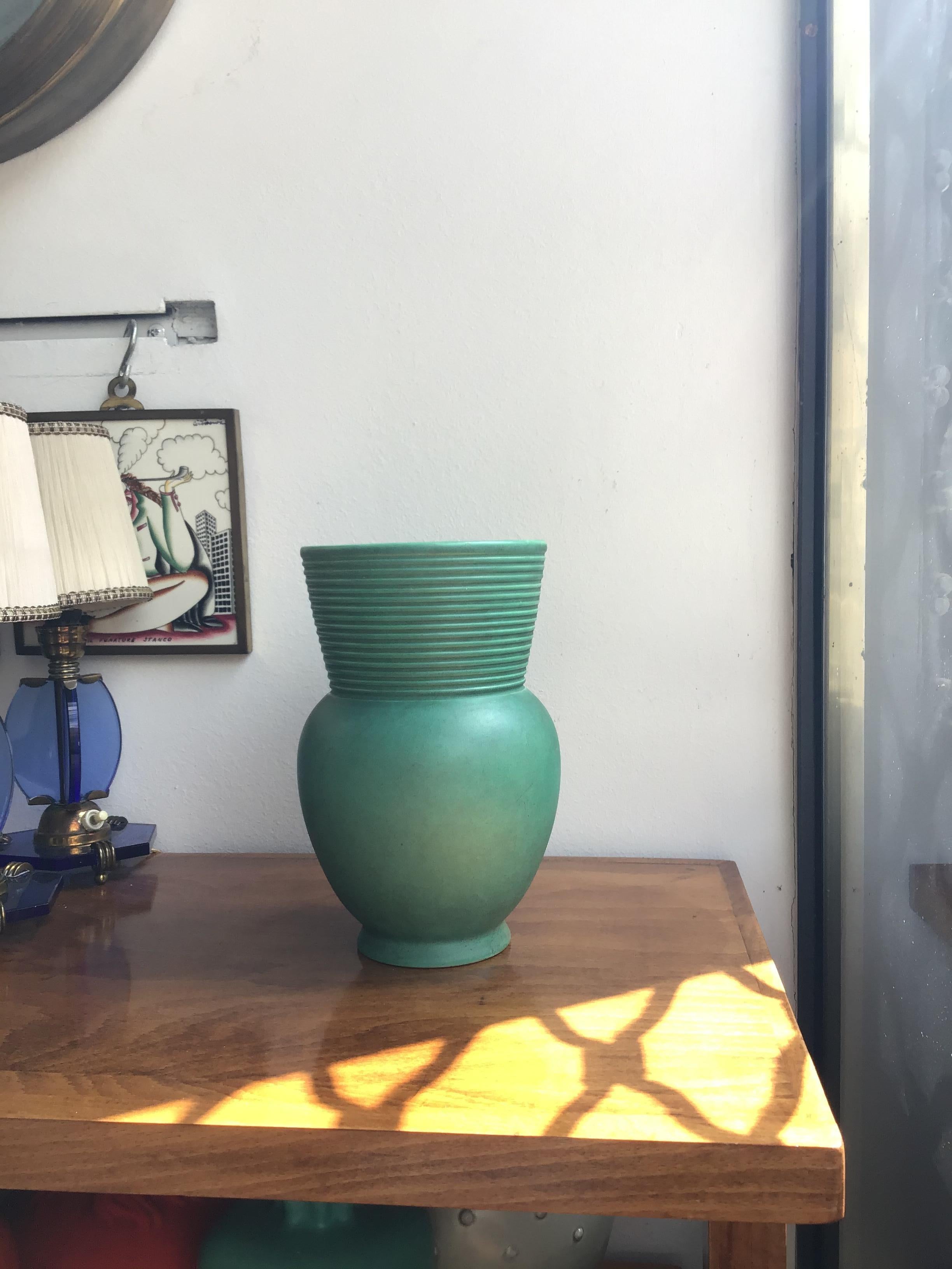 Richard Ginori Giovanni Gariboldi vase green ceramic 1950 Italy.