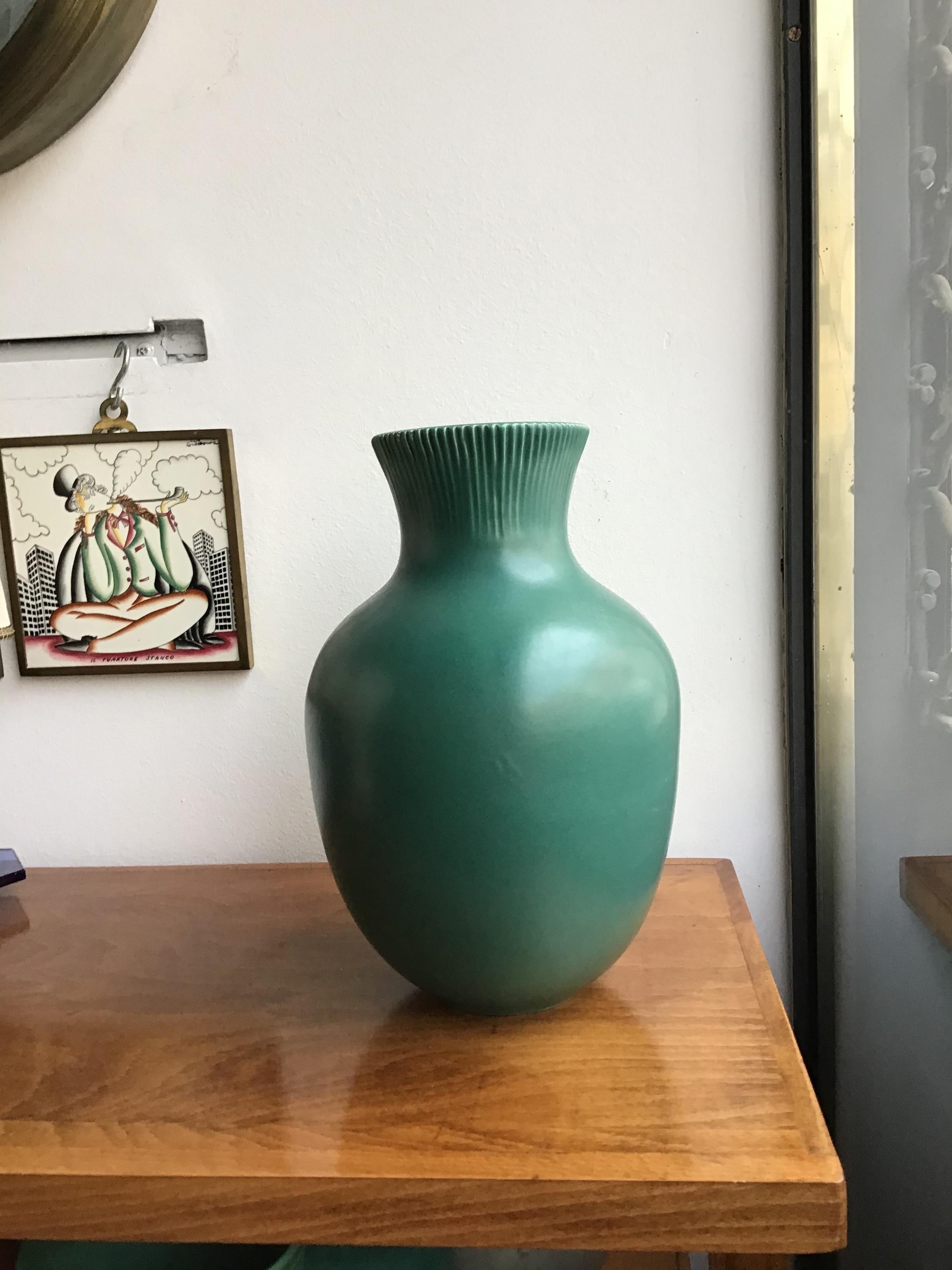 Richard Ginori Giovanni Gariboldi Vase Green Ceramic 1950 Italy  1