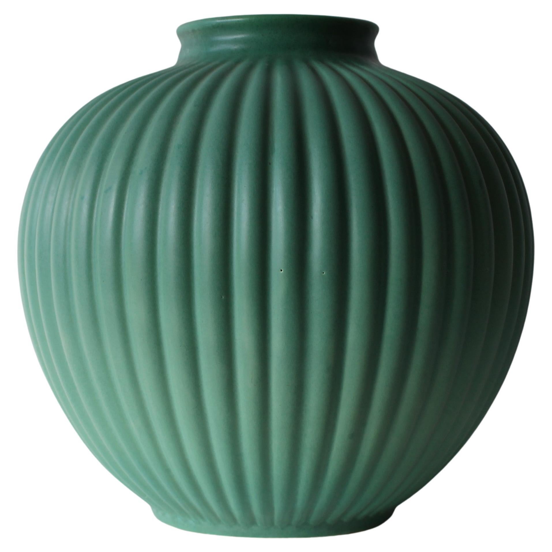 Richard Ginori Green Ceramic Vase by Giovanni Gariboldi, Italy 1950s