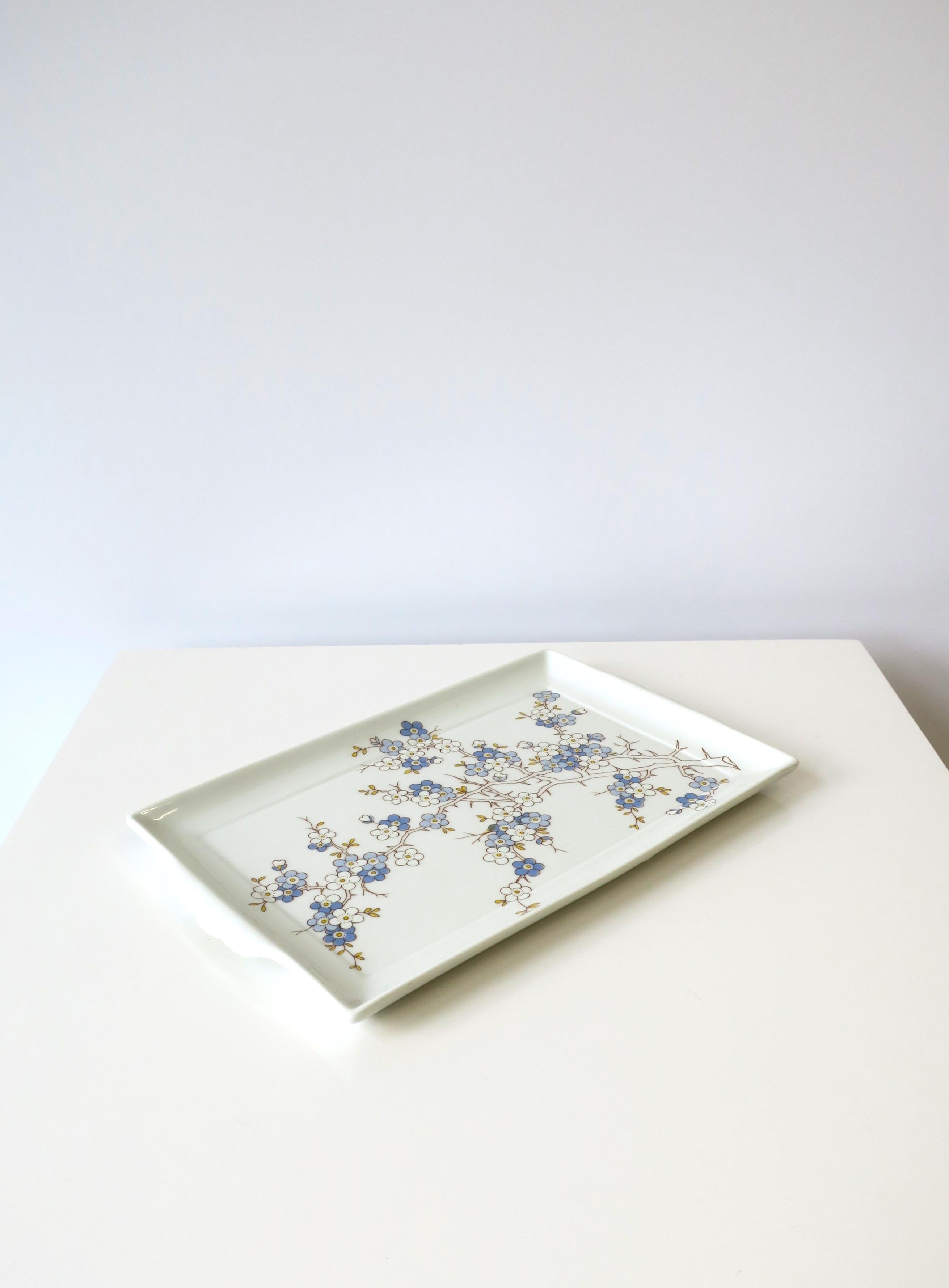 20th Century Richard Ginori Italian Porcelain Blue and White Vanity or Serving Tray For Sale