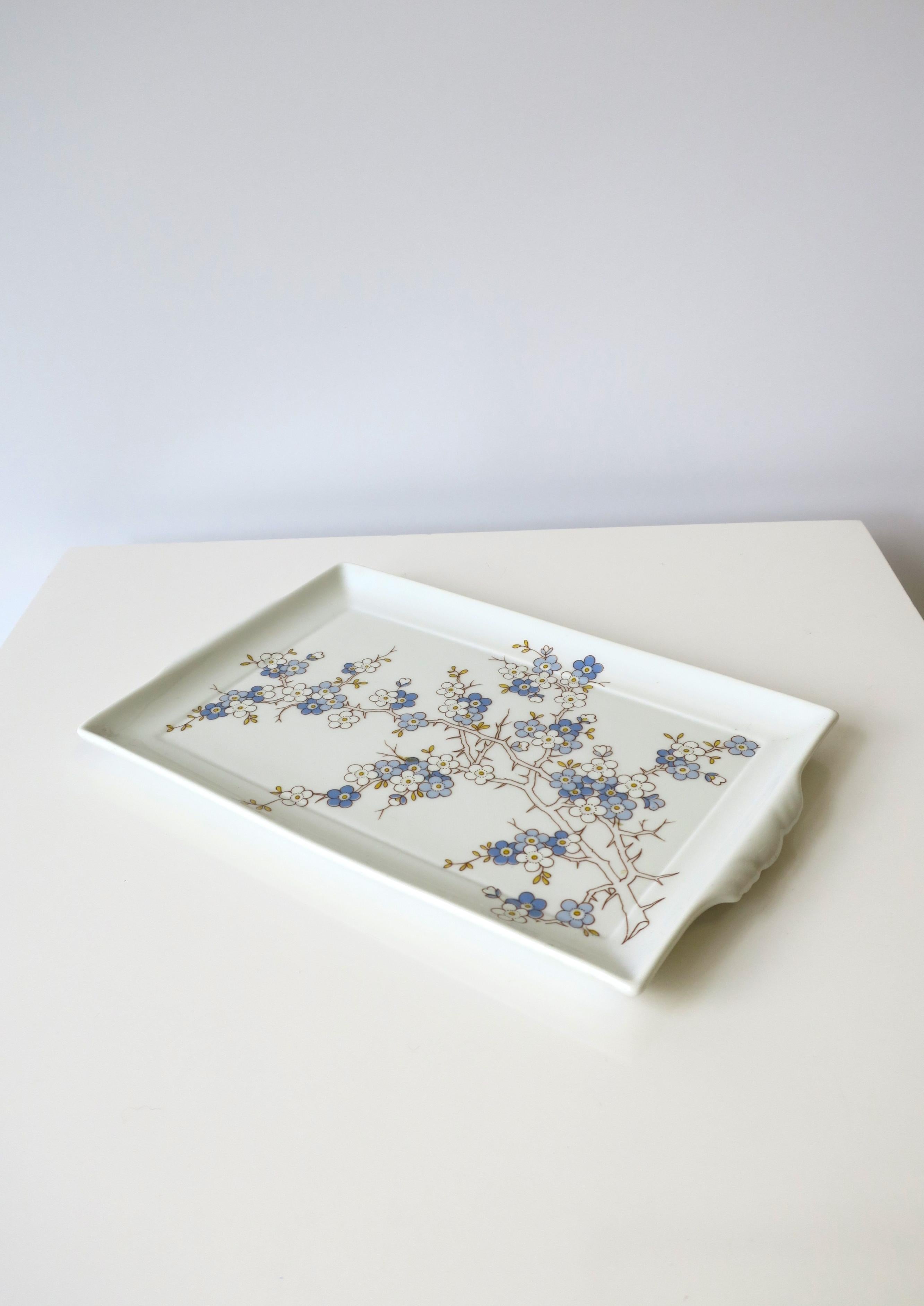 Richard Ginori Italian Porcelain Blue and White Vanity or Serving Tray For Sale 2