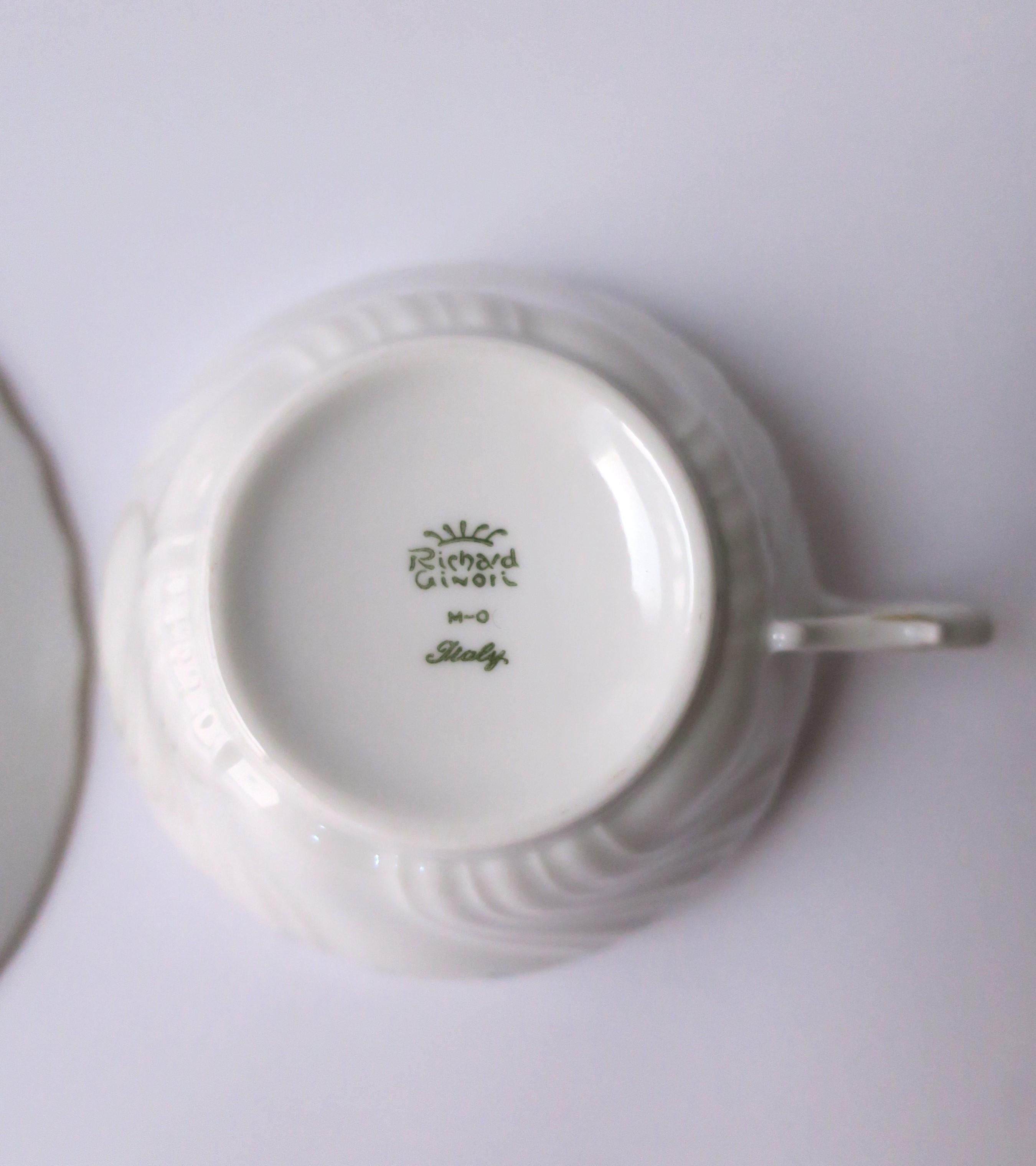 Richard Ginori Italienische Porzellan Kaffee- oder Teetasse mit Untertasse, 1991 im Angebot 6