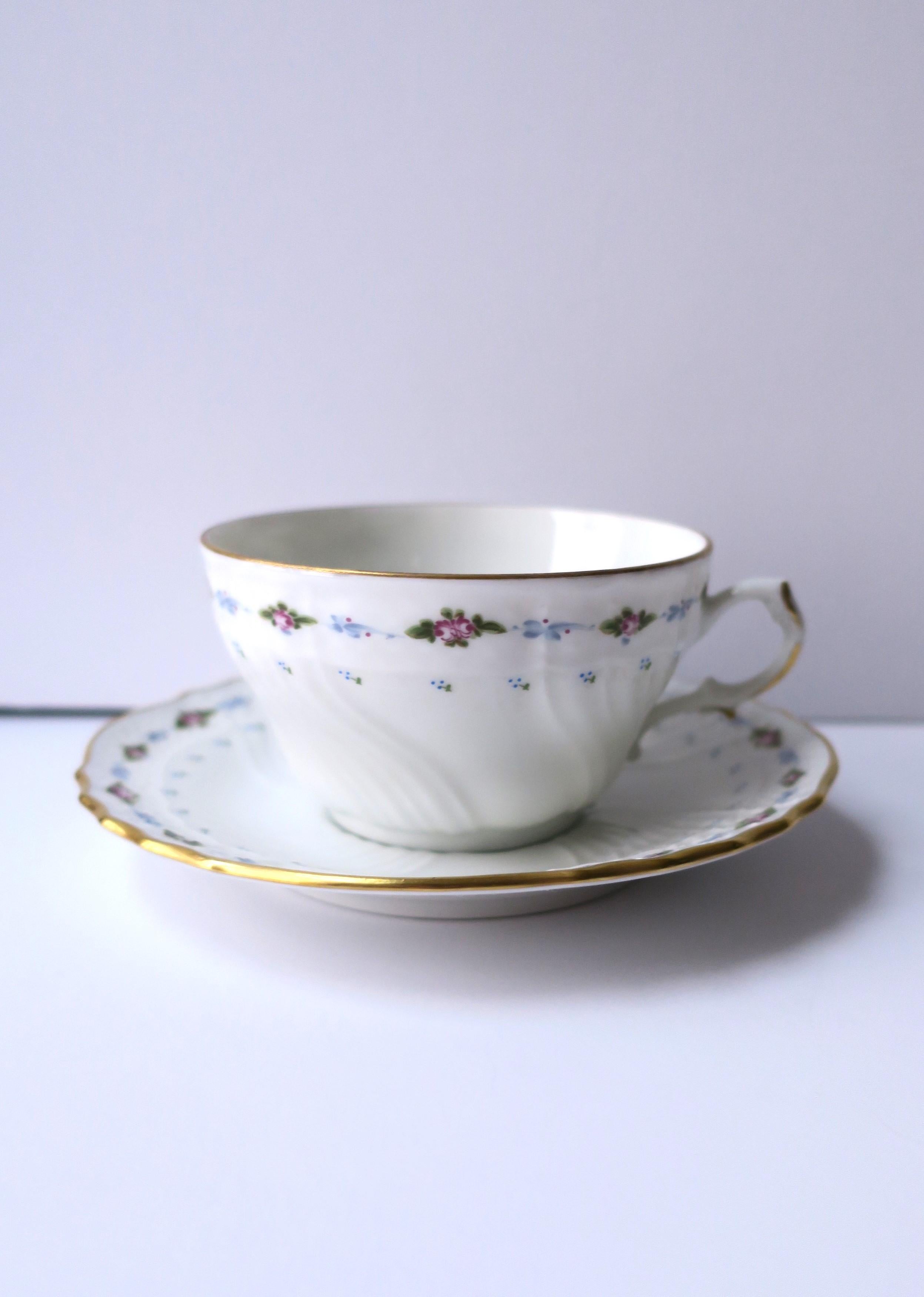 Glazed Richard Ginori Italian Porcelain Coffee or Tea Cup & Saucer, 1991 For Sale